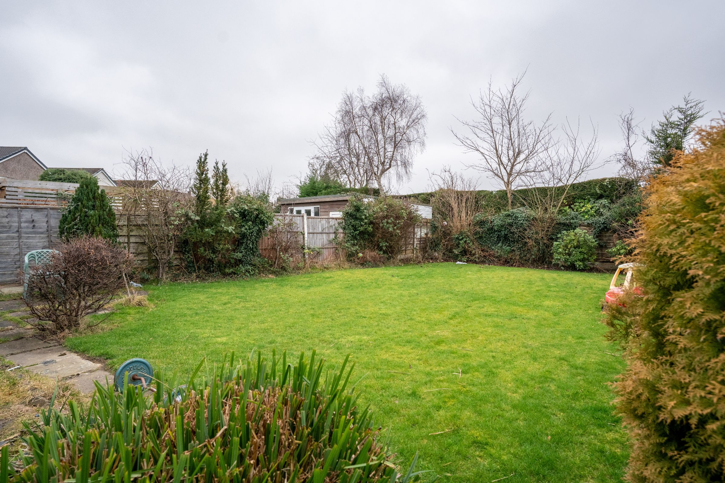 3 bed detached house for sale in Oakdale Drive, Heald Green, Cheadle  - Property Image 9