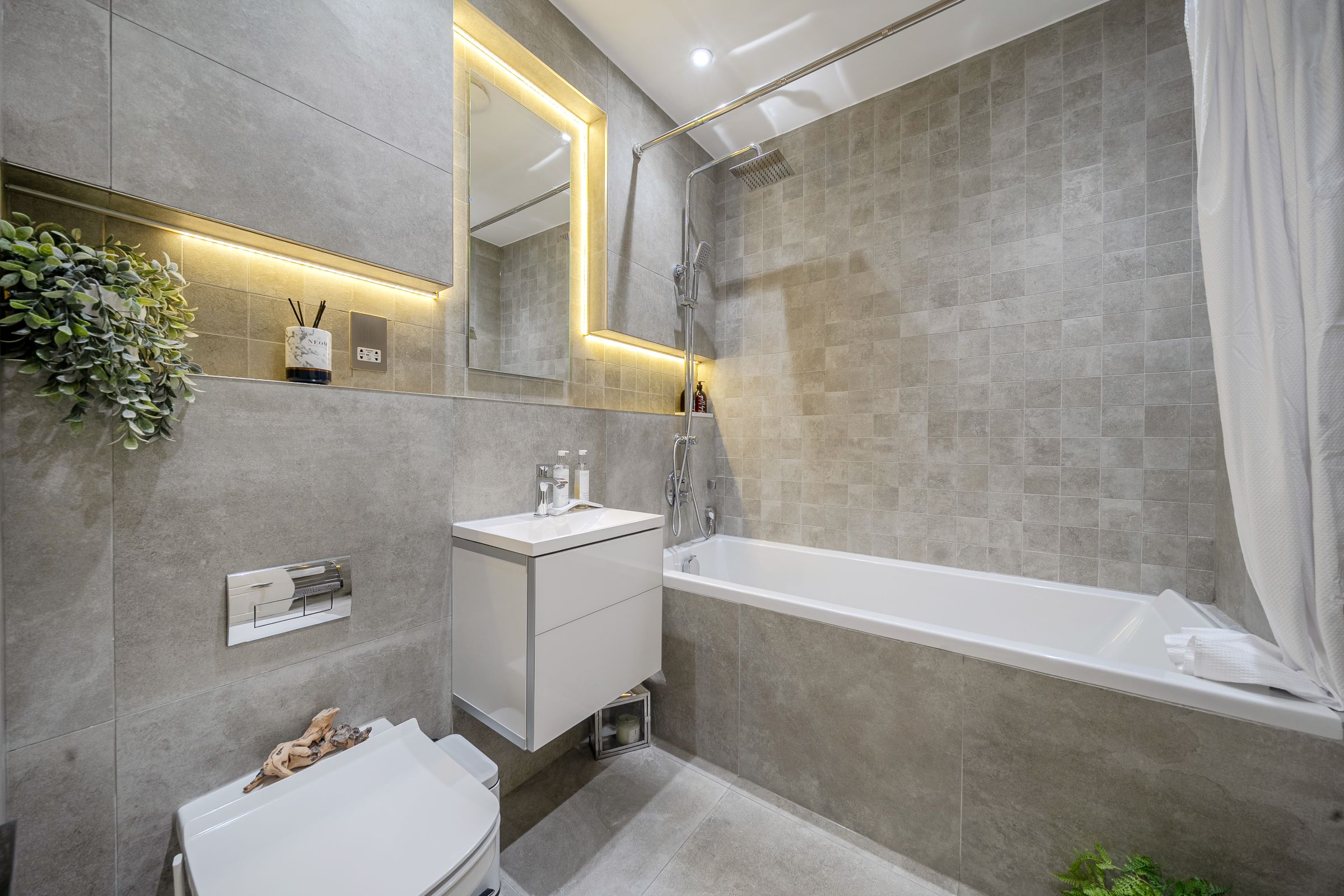 2 bed flat for sale in The Galleries, Bowdon, Altrincham  - Property Image 11