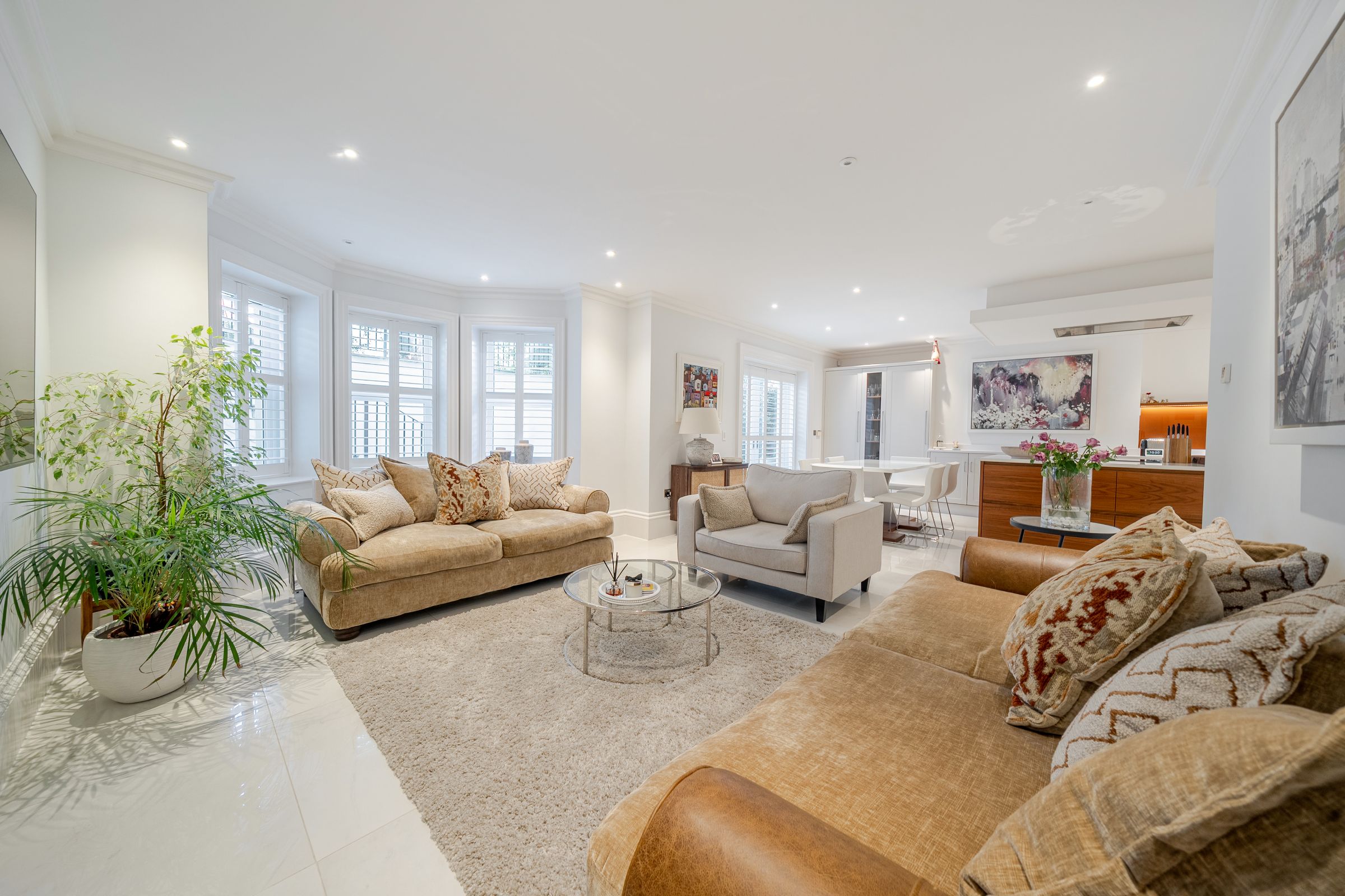 2 bed flat for sale in The Galleries, Bowdon, Altrincham - Property Image 1