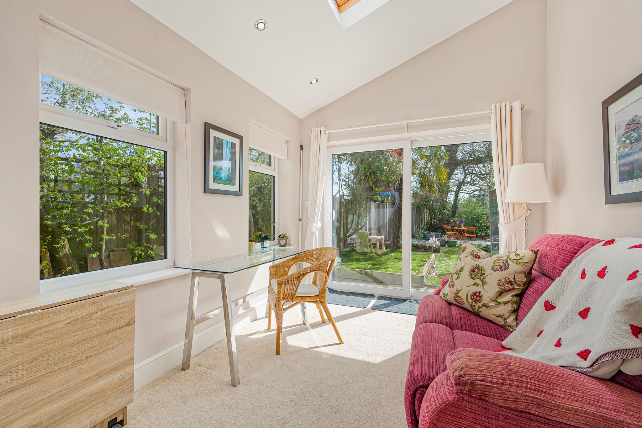 3 bed town house for sale in Merefield Court,  Bow Lane, Altrincham  - Property Image 4