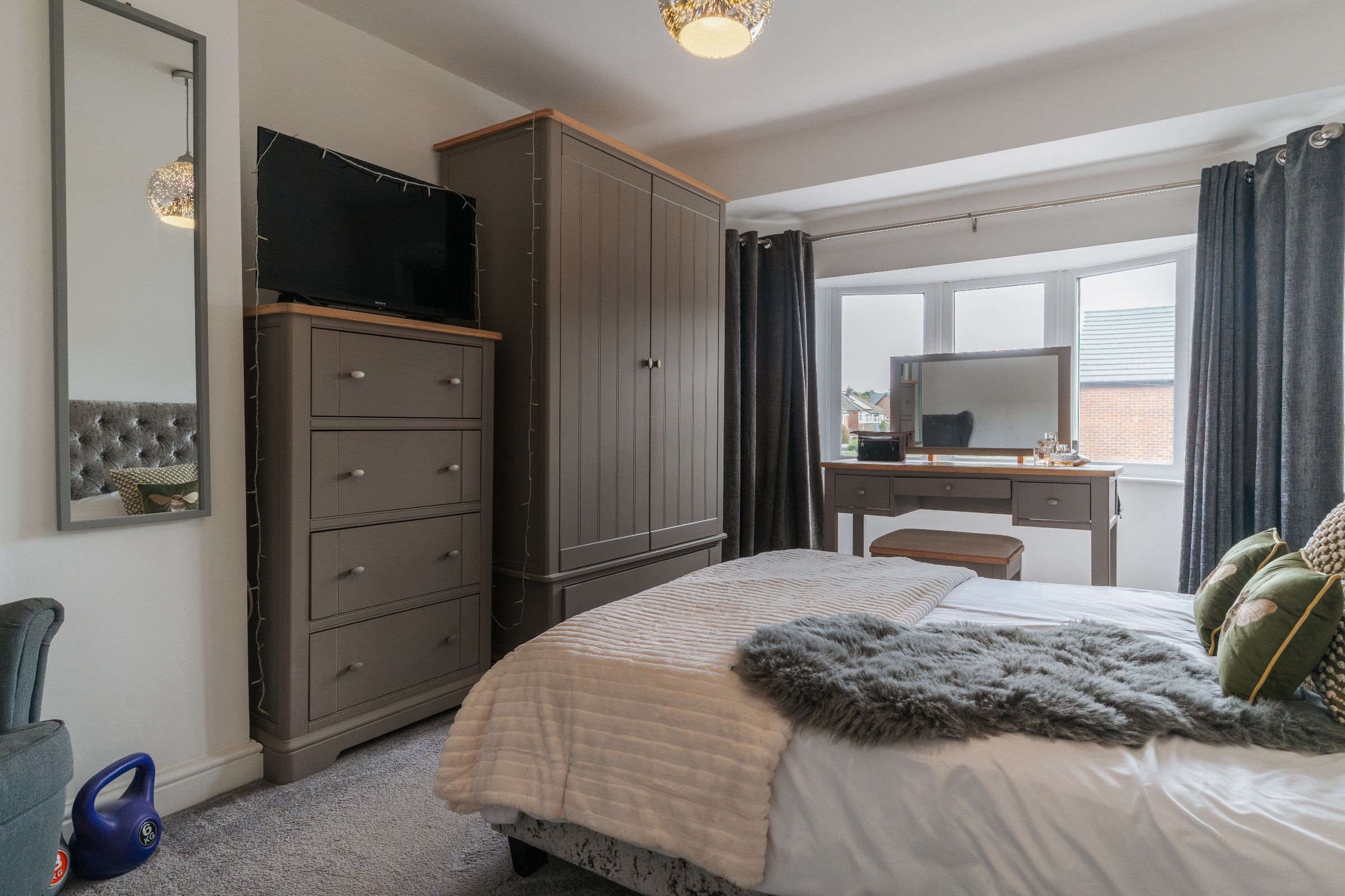 3 bed semi-detached house for sale in Fairbourne Drive, Timperley, Altrincham  - Property Image 10