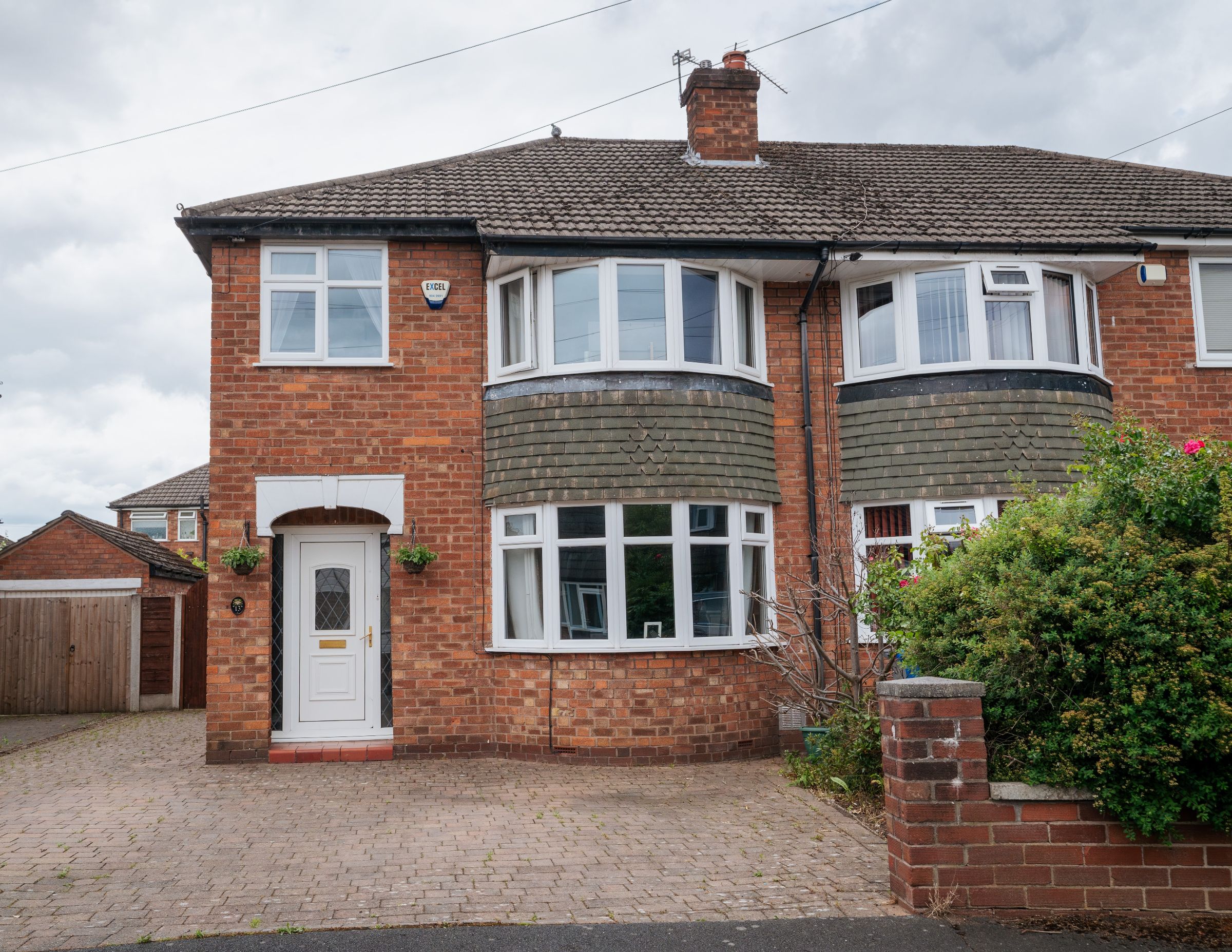 3 bed  for sale in Fairbourne Drive, Timperley, Altrincham