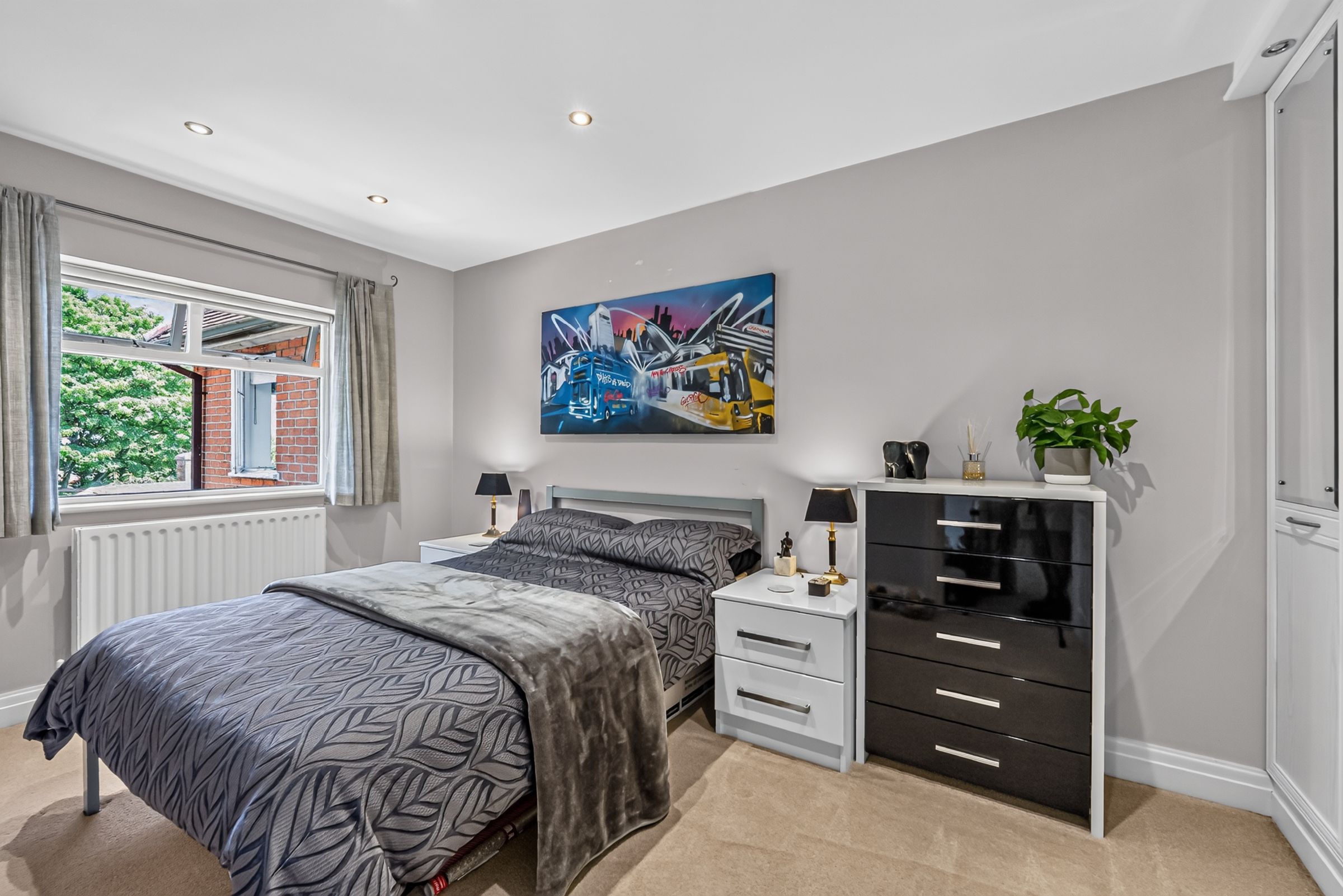 2 bed flat for sale in Duplex Apartment with South Facing Balcony in Park Gate, Altrincham  - Property Image 15
