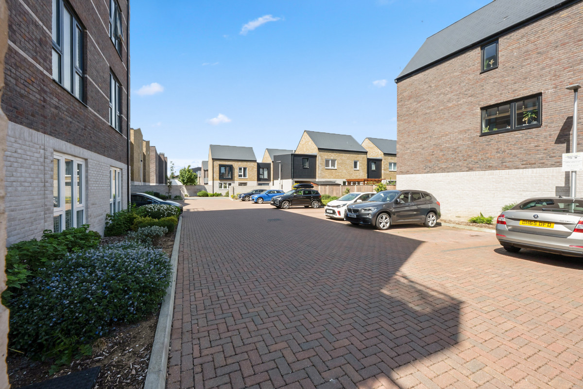 2 bed apartment for sale in Corys Road, Rochester, ME1 18