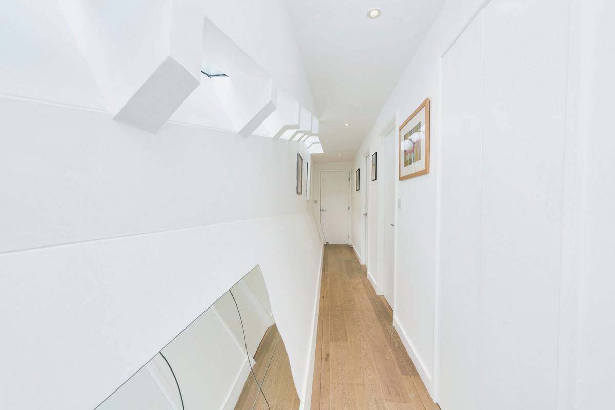 2 bed house boat for sale in 3 Panther Quay, Kingston upon Thames KT1 4BU  - Property Image 9