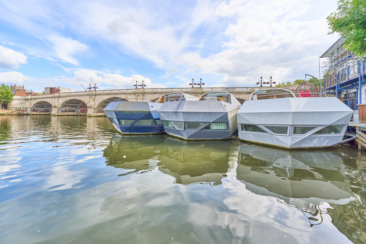 2 bed house boat for sale in 3 Panther Quay, Kingston upon Thames KT1 4BU  - Property Image 1