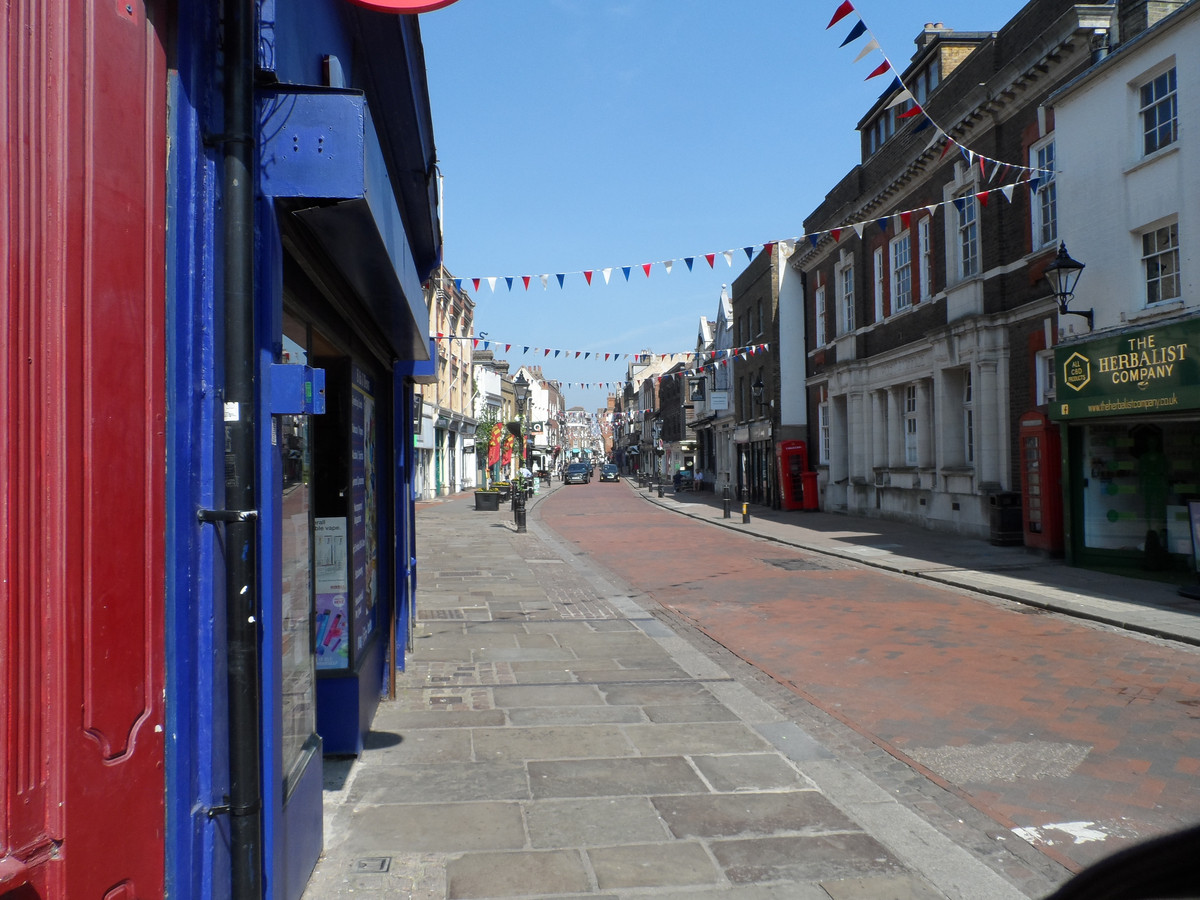 1 bed apartment for sale in Darwin Court Gravel Walk, Rochester, ME1  - Property Image 10