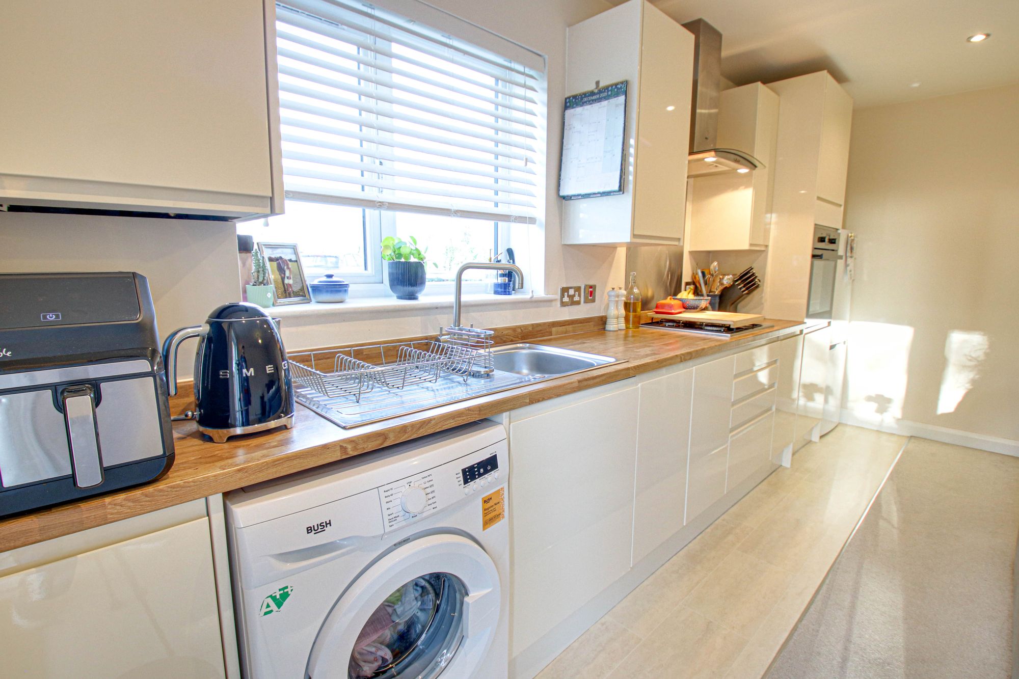 2 bed ground floor flat for sale in Glazebrook Meadows, Glazebrook, WA3 2