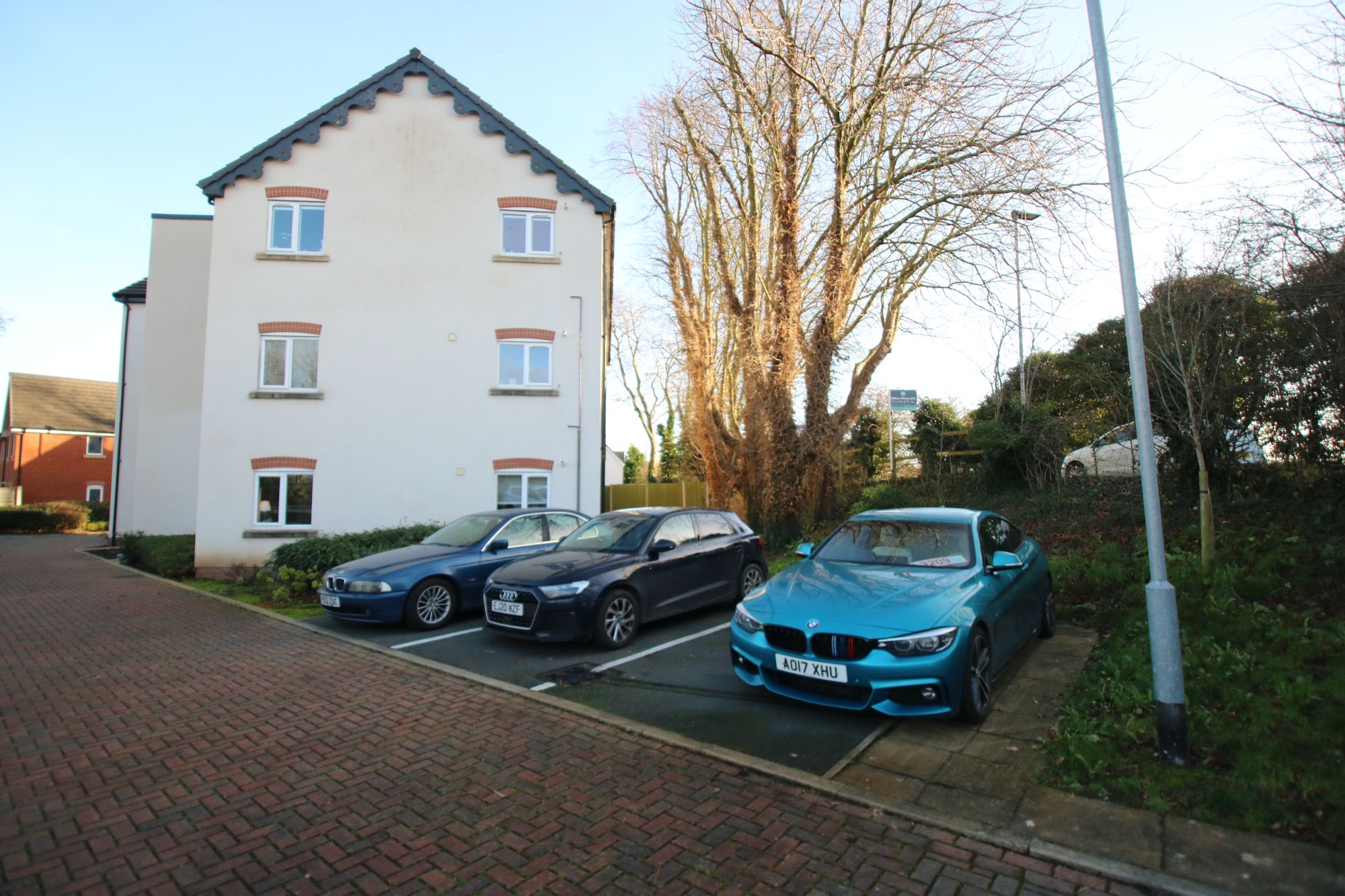 2 bed ground floor flat for sale in Glazebrook Meadows, Glazebrook, WA3  - Property Image 17