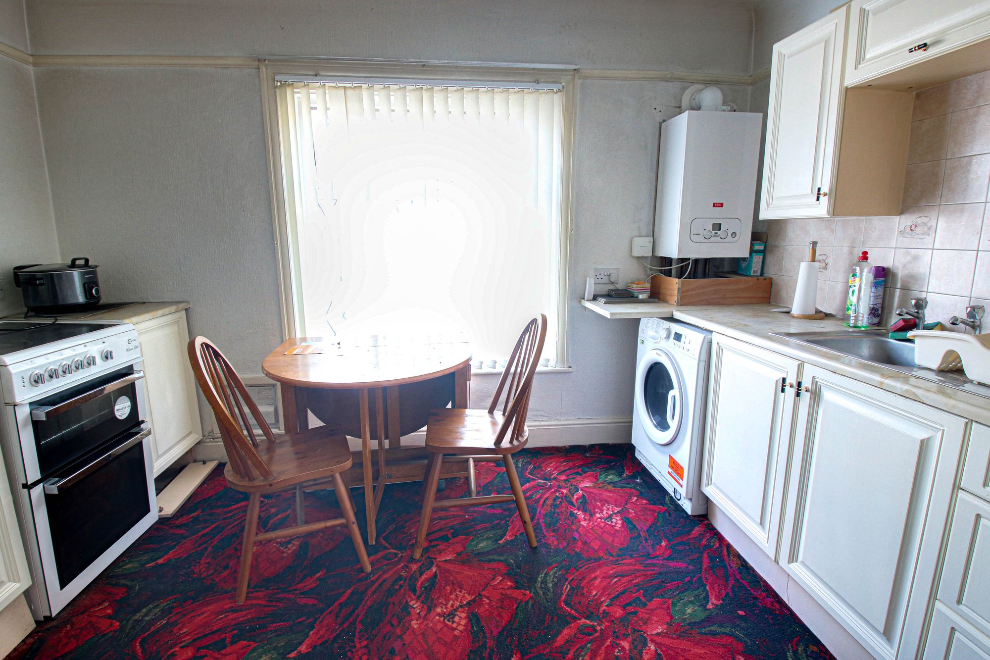 2 bed flat to rent in Liverpool Road, Cadishead, M44 8