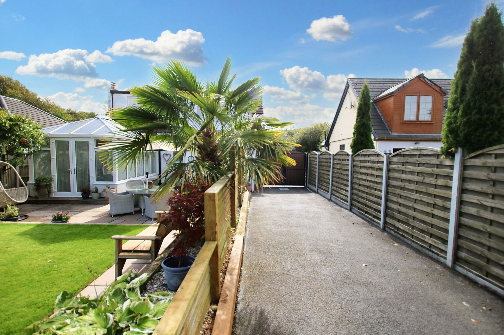 3 bed detached house for sale in Bank Street, Glazebrook, WA3  - Property Image 42