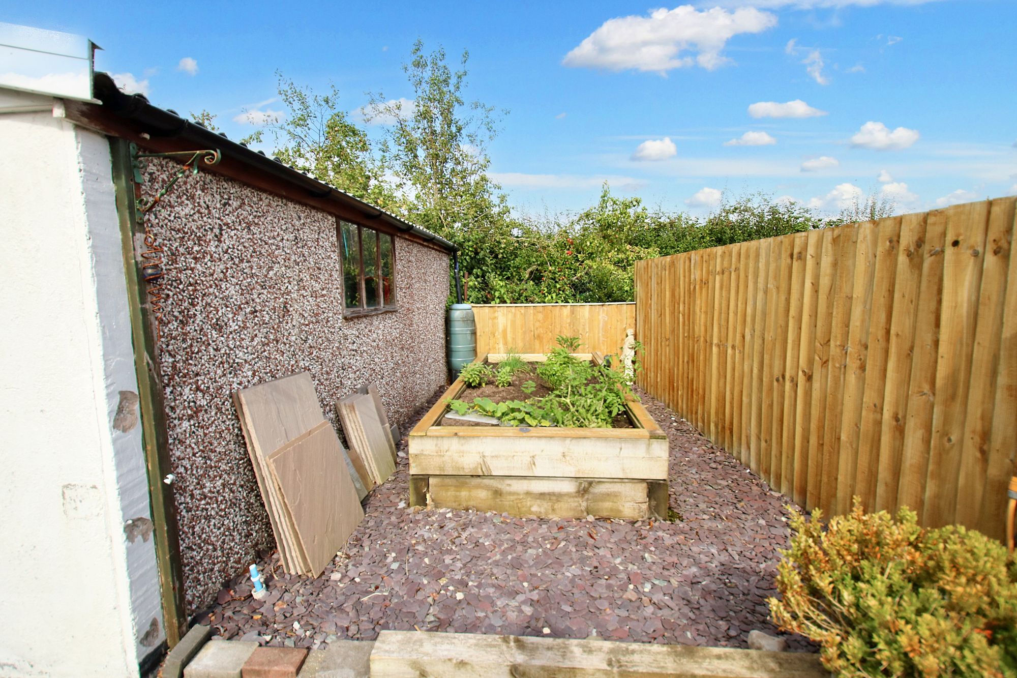 3 bed detached house for sale in Bank Street, Glazebrook, WA3 43