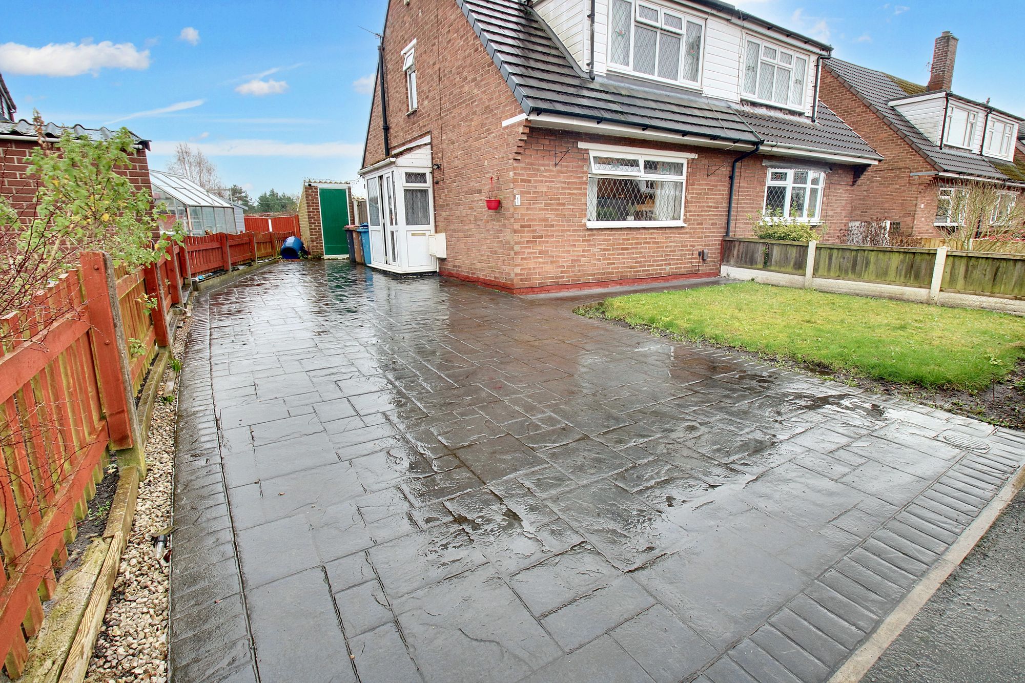 3 bed semi-detached house to rent in Sussex Road, Cadishead, M44  - Property Image 15