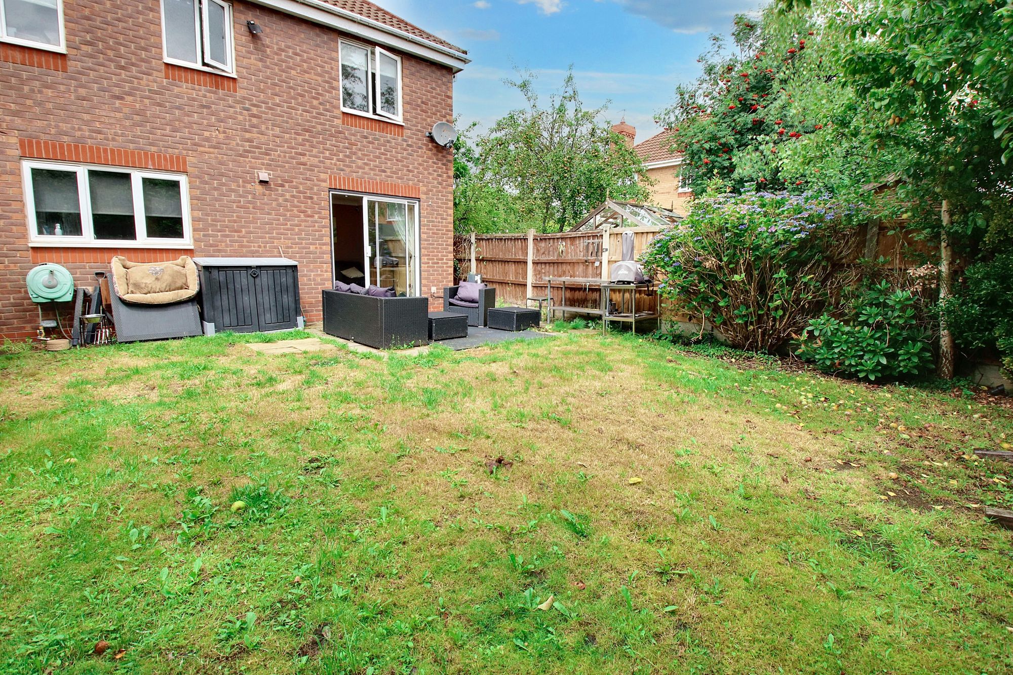 4 bed detached house to rent in Sunflower Meadow, Irlam, M44 21