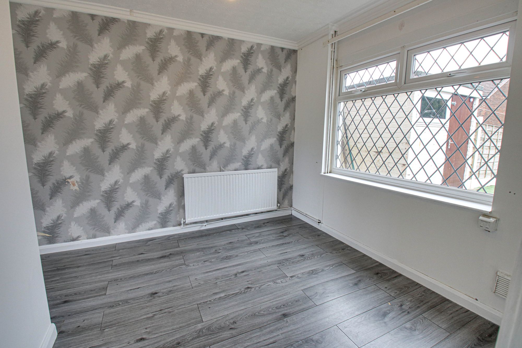 3 bed terraced house for sale in Hawk Road, Irlam, M44  - Property Image 4