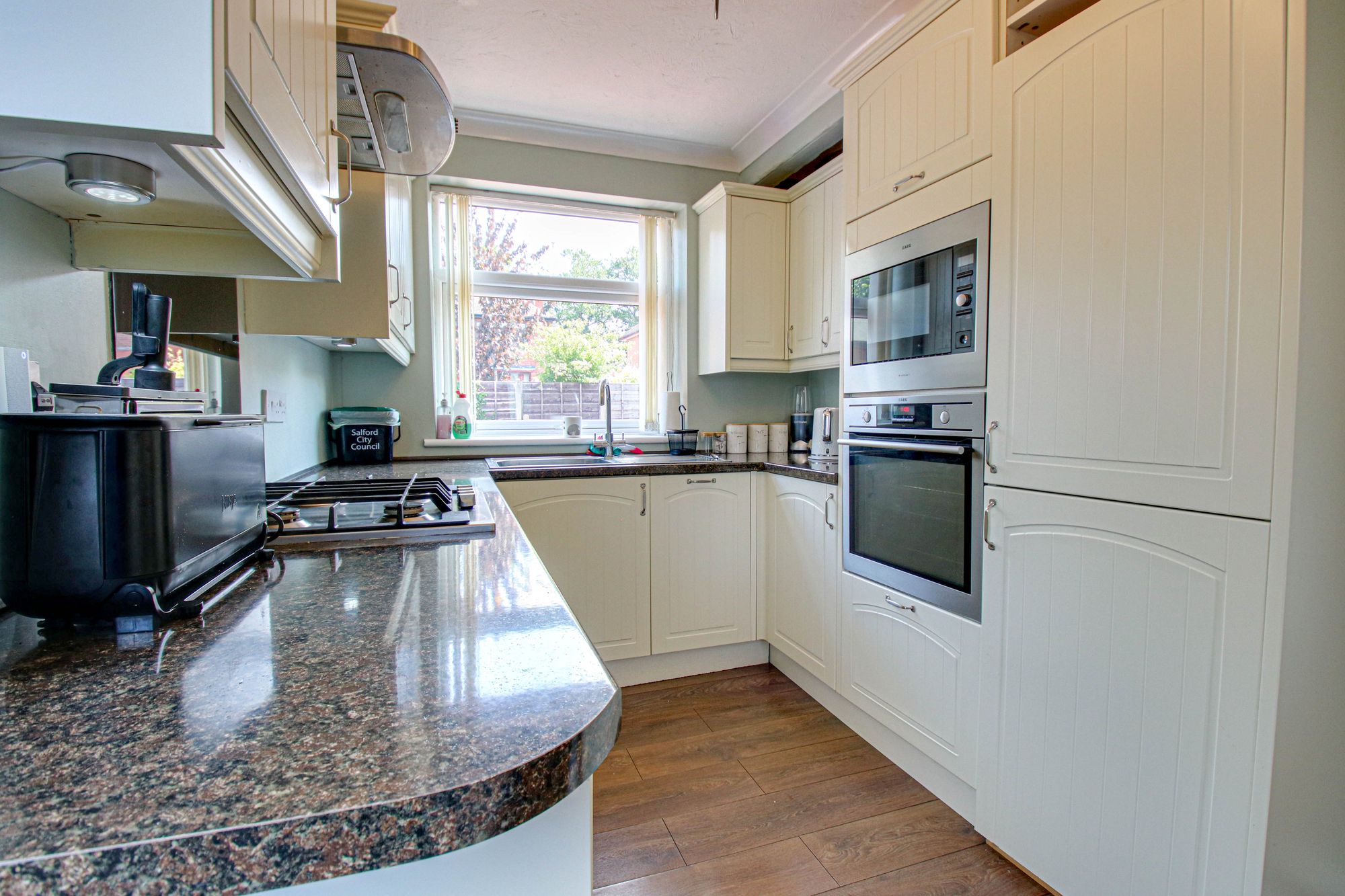 3 bed semi-detached house for sale in Ferndown Drive, Irlam, M44  - Property Image 5