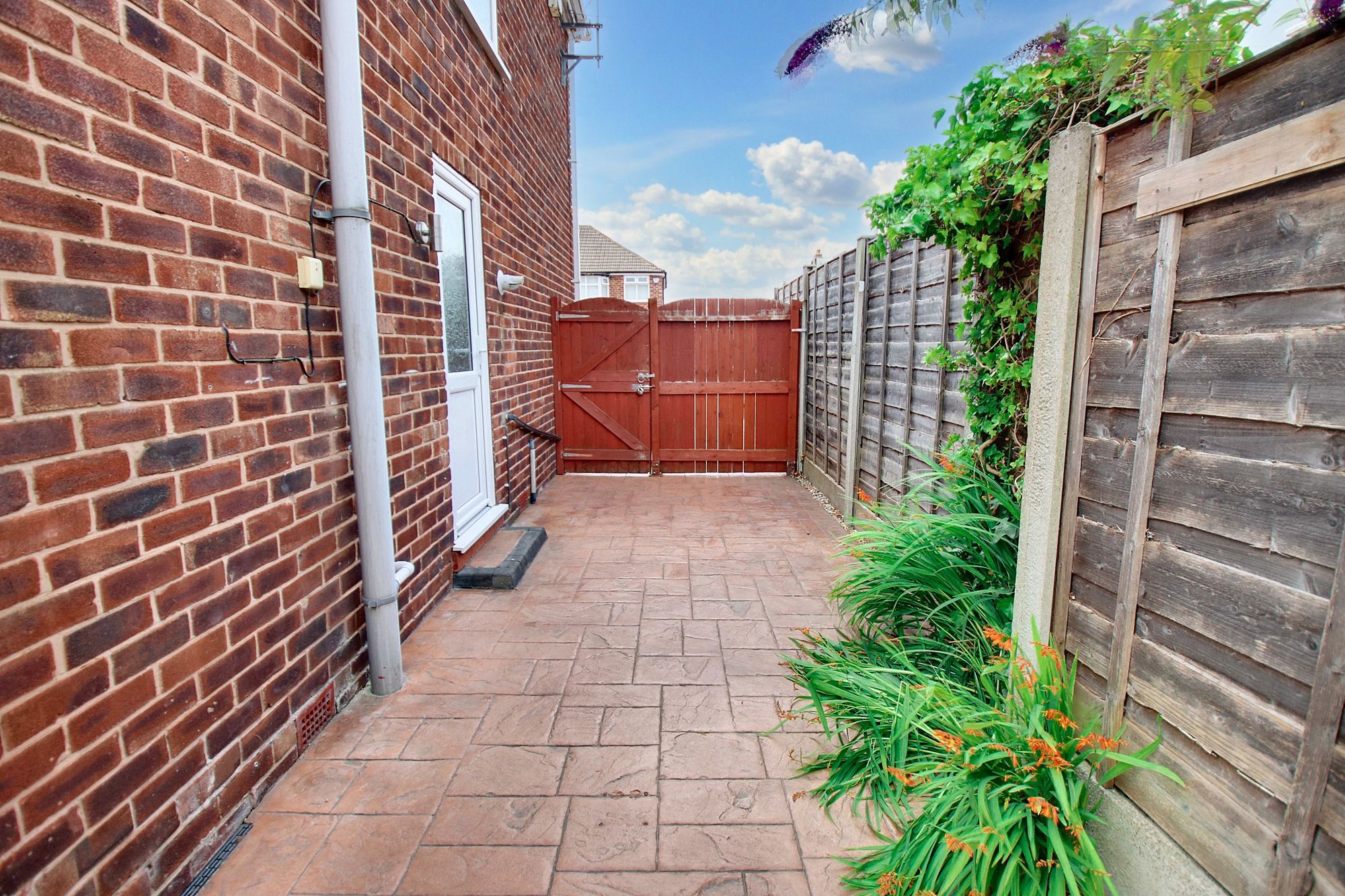 3 bed semi-detached house for sale in Ferndown Drive, Irlam, M44 15