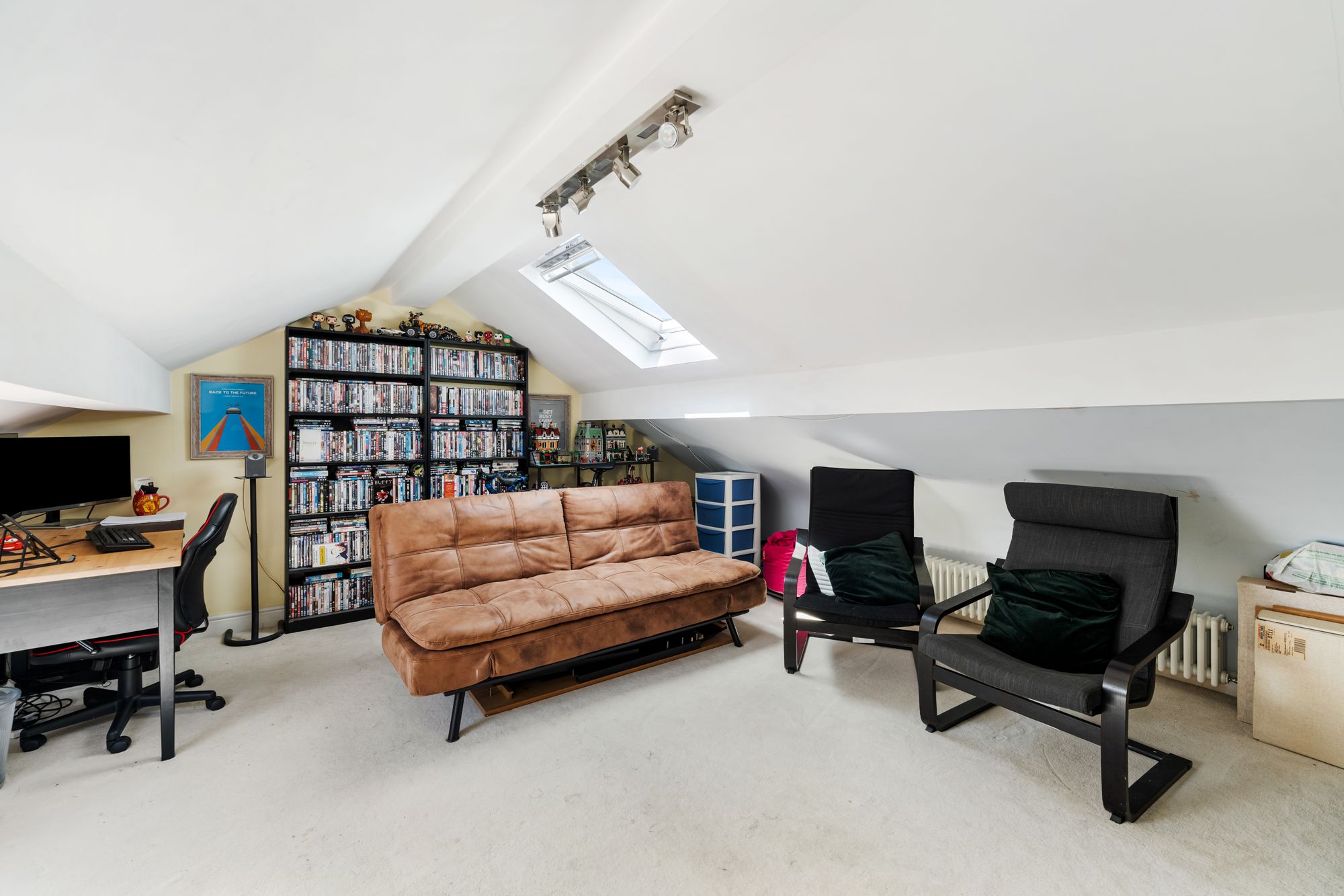 3 bed end of terrace house for sale in Liverpool Road, Cadishead, M44 25