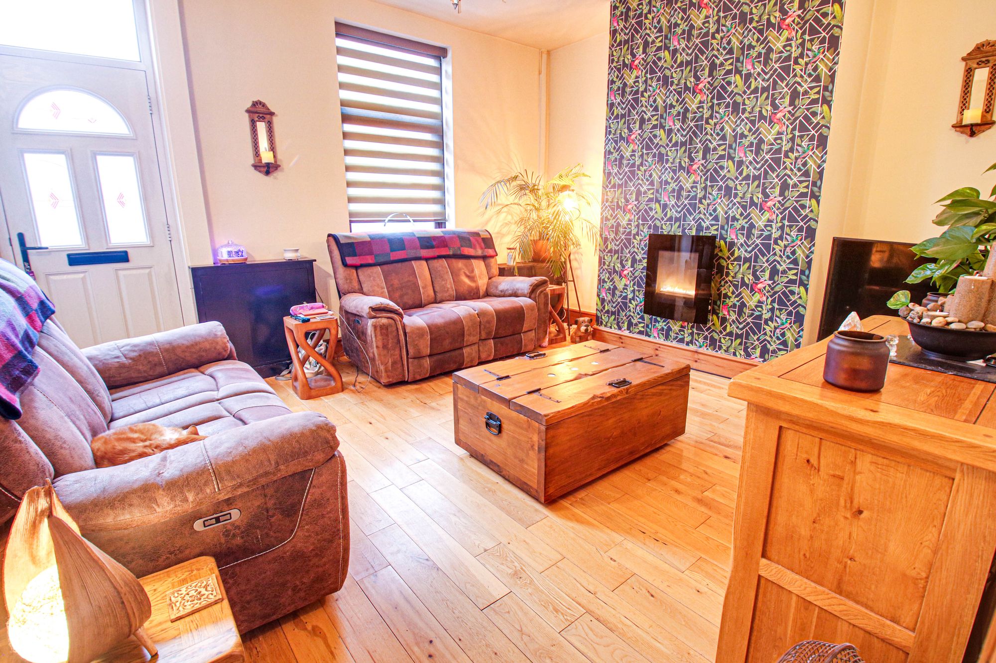 2 bed mid-terraced house to rent in Lytherton Avenue, Cadishead, M44 2