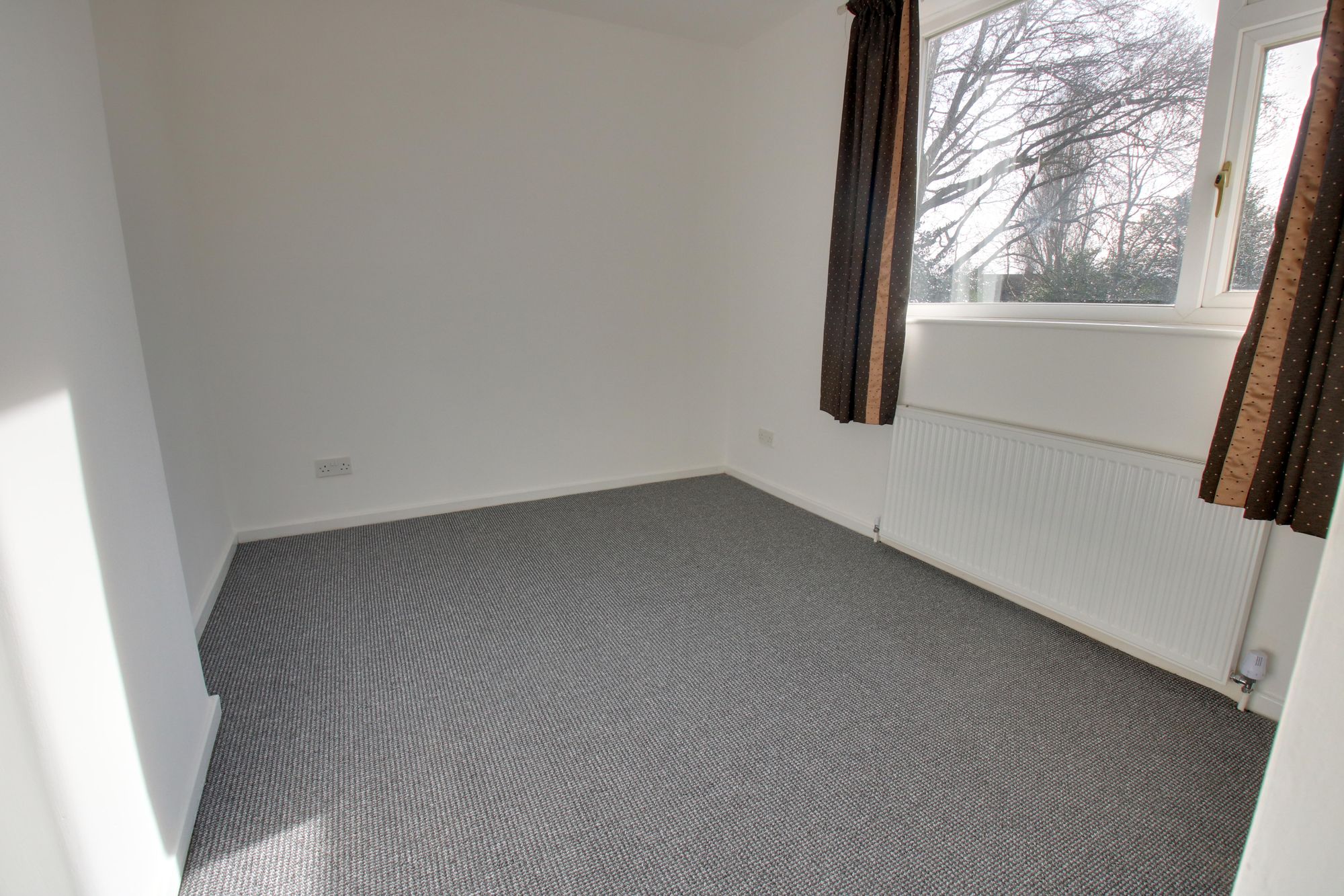 3 bed mid-terraced house to rent in Buckingham Road, Cadishead, M44 7