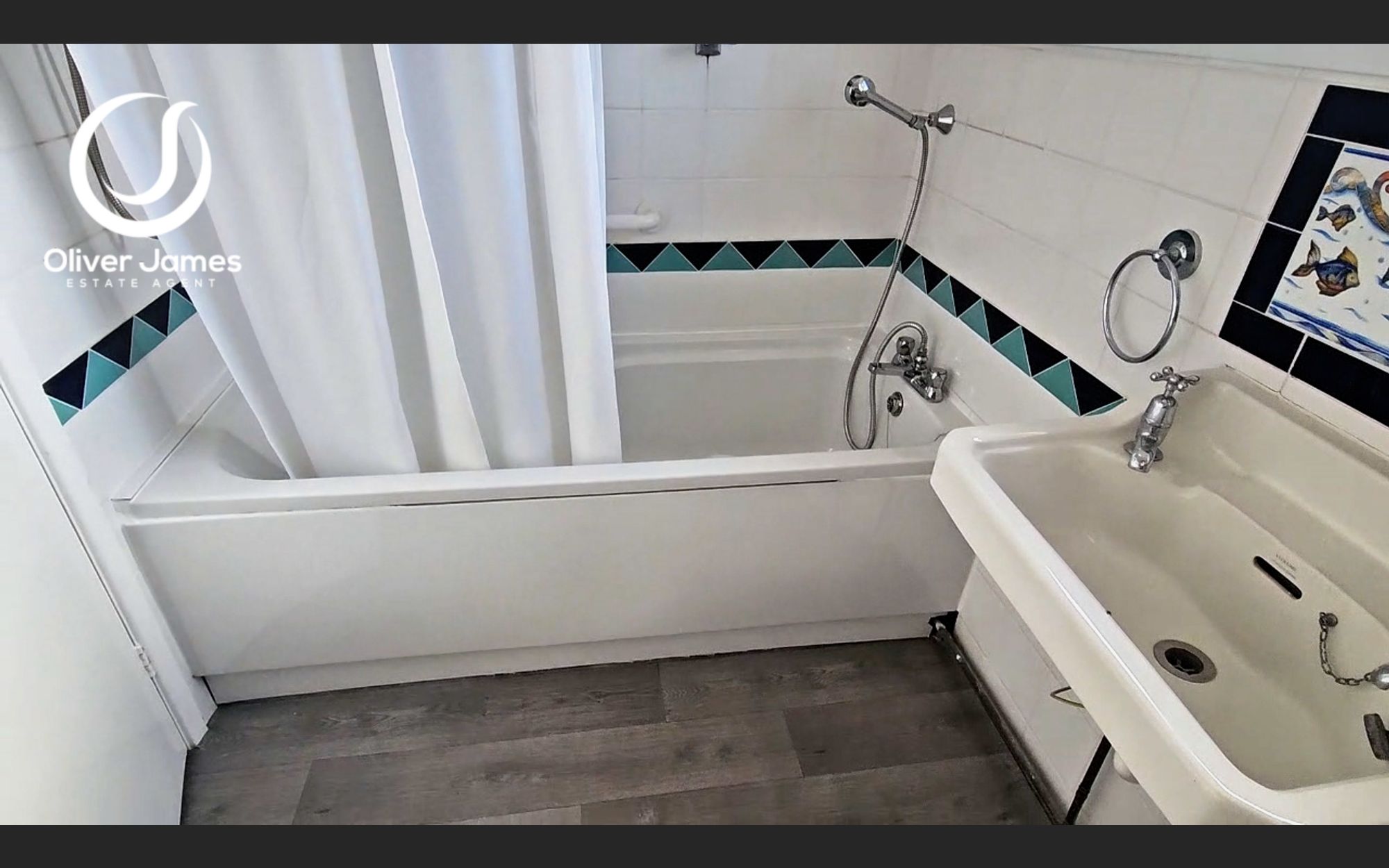 3 bed mid-terraced house to rent in Buckingham Road, Cadishead, M44 9