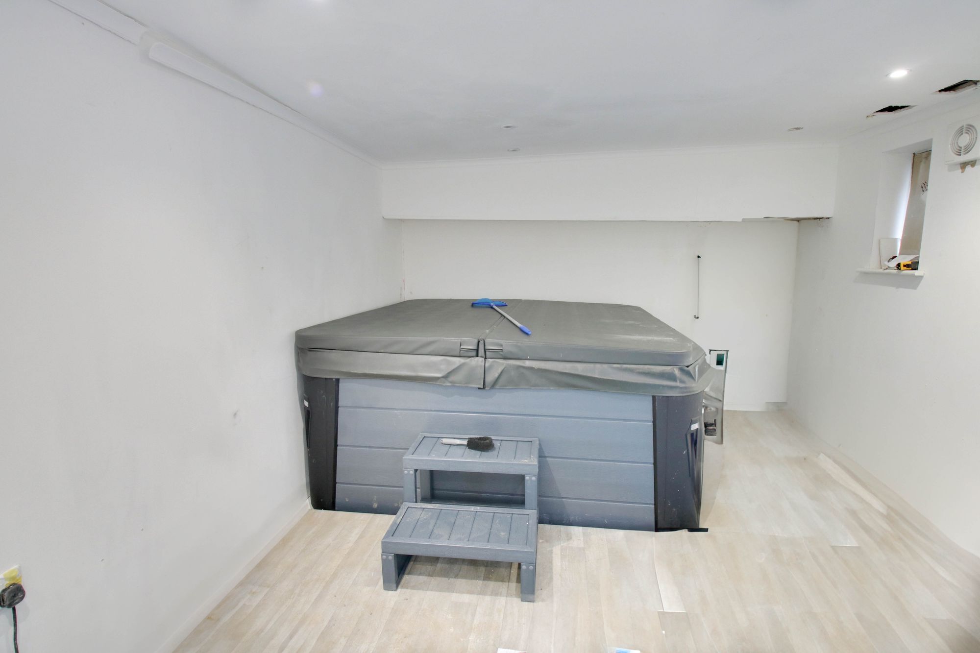 3 bed detached house for sale in Roseway Avenue, Cadishead, M44  - Property Image 18