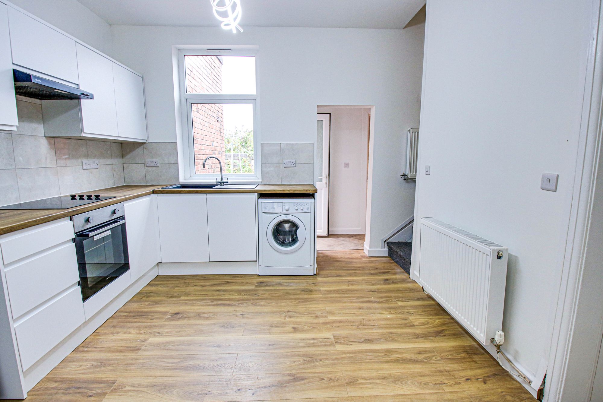 3 bed end of terrace house to rent in Lytherton Avenue, Cadishead, M44 4