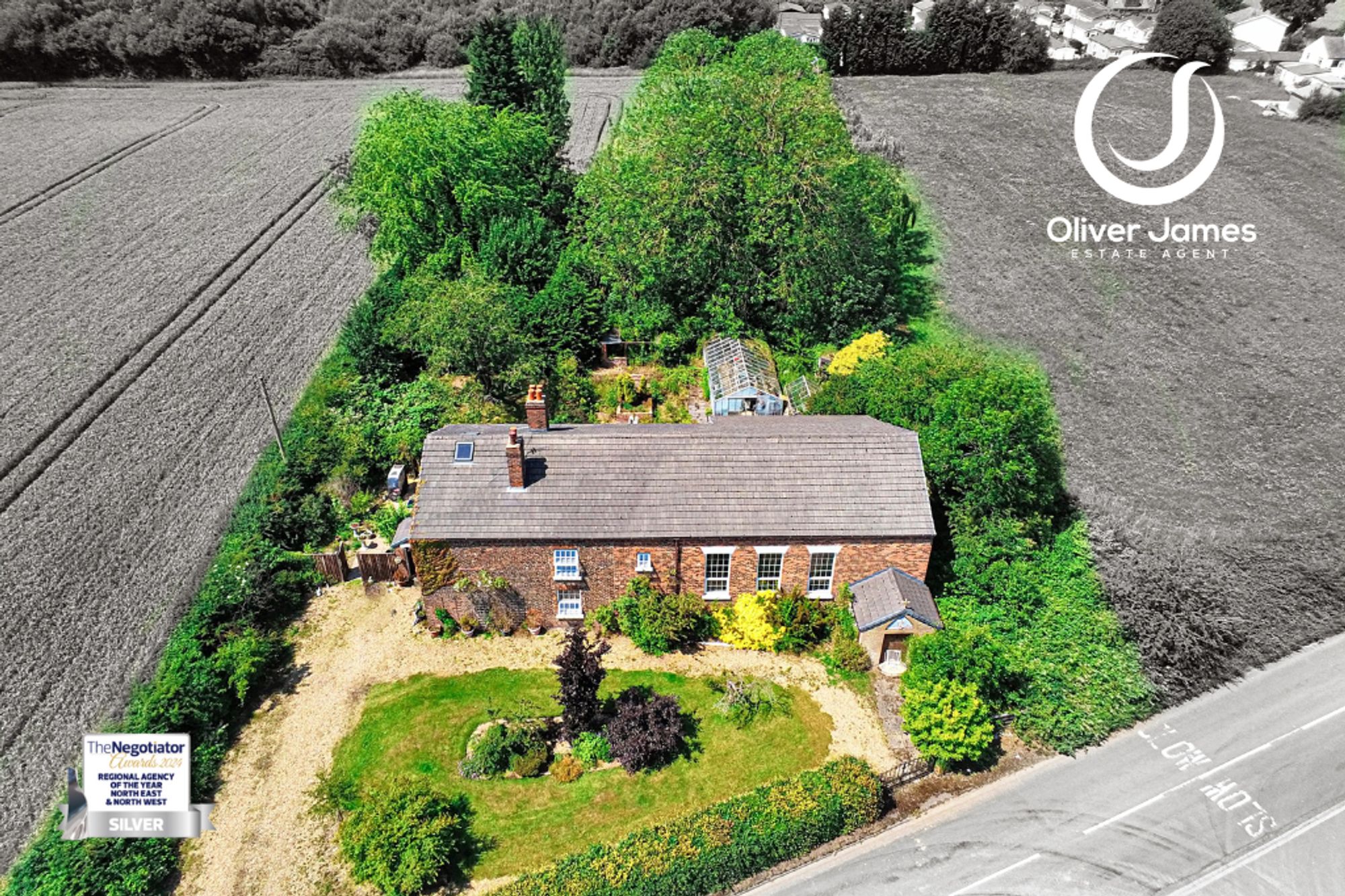 4 bed detached house for sale in Moss Side Lane, Rixton, WA3  - Property Image 1