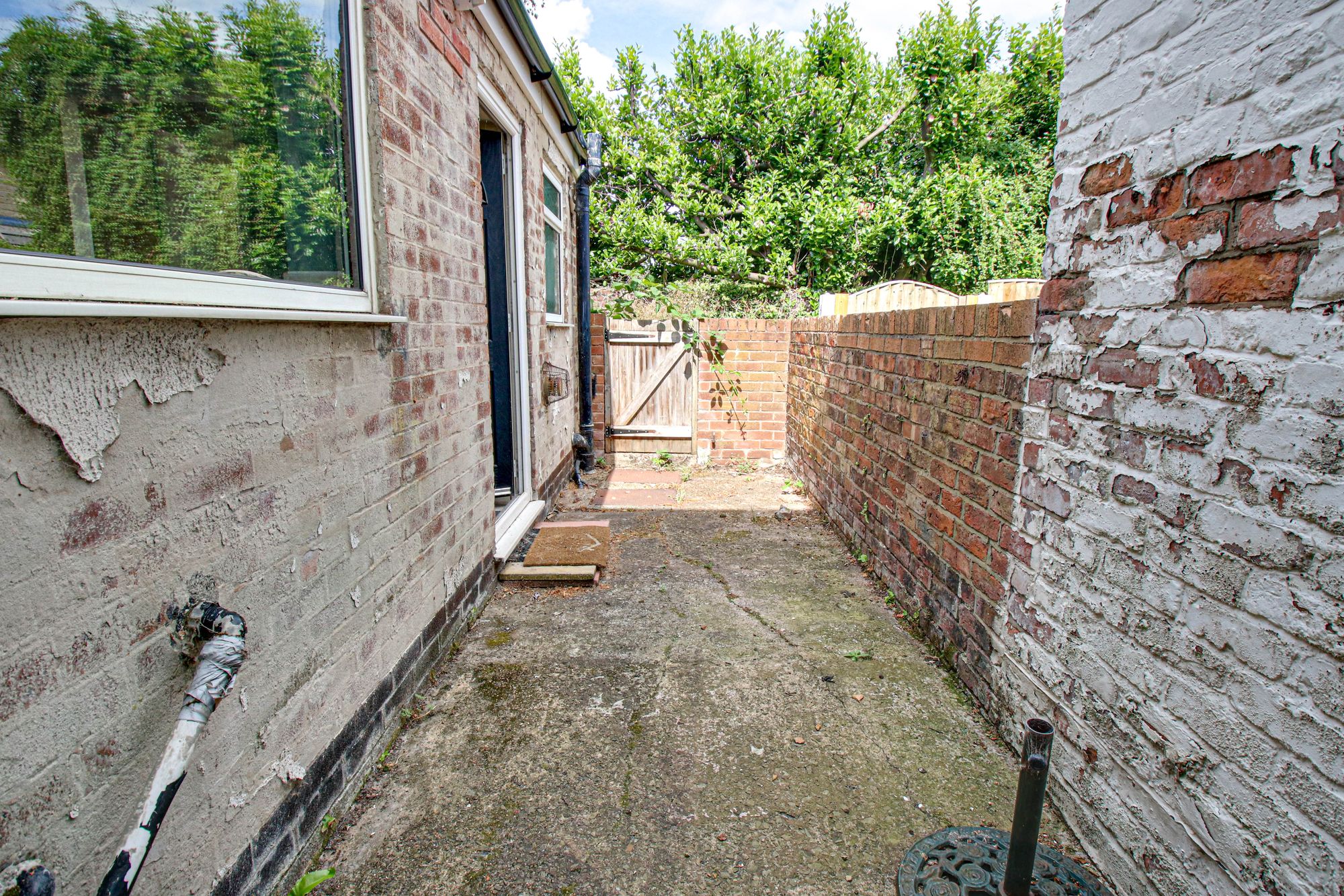 2 bed mid-terraced house for sale in Dean Road, Cadishead, M44  - Property Image 9