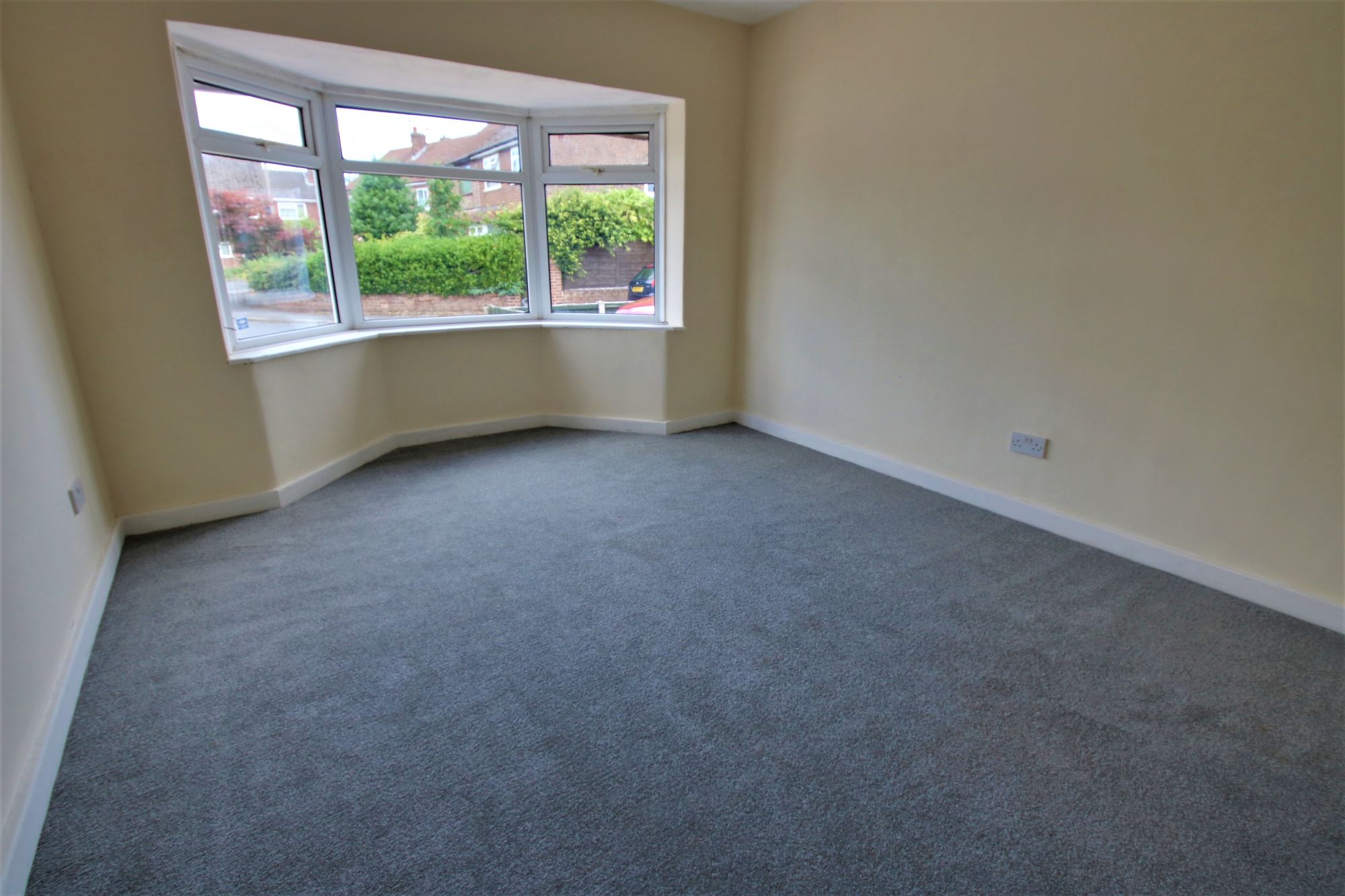 2 bed bungalow for sale in Platts Drive, Irlam, M44  - Property Image 9