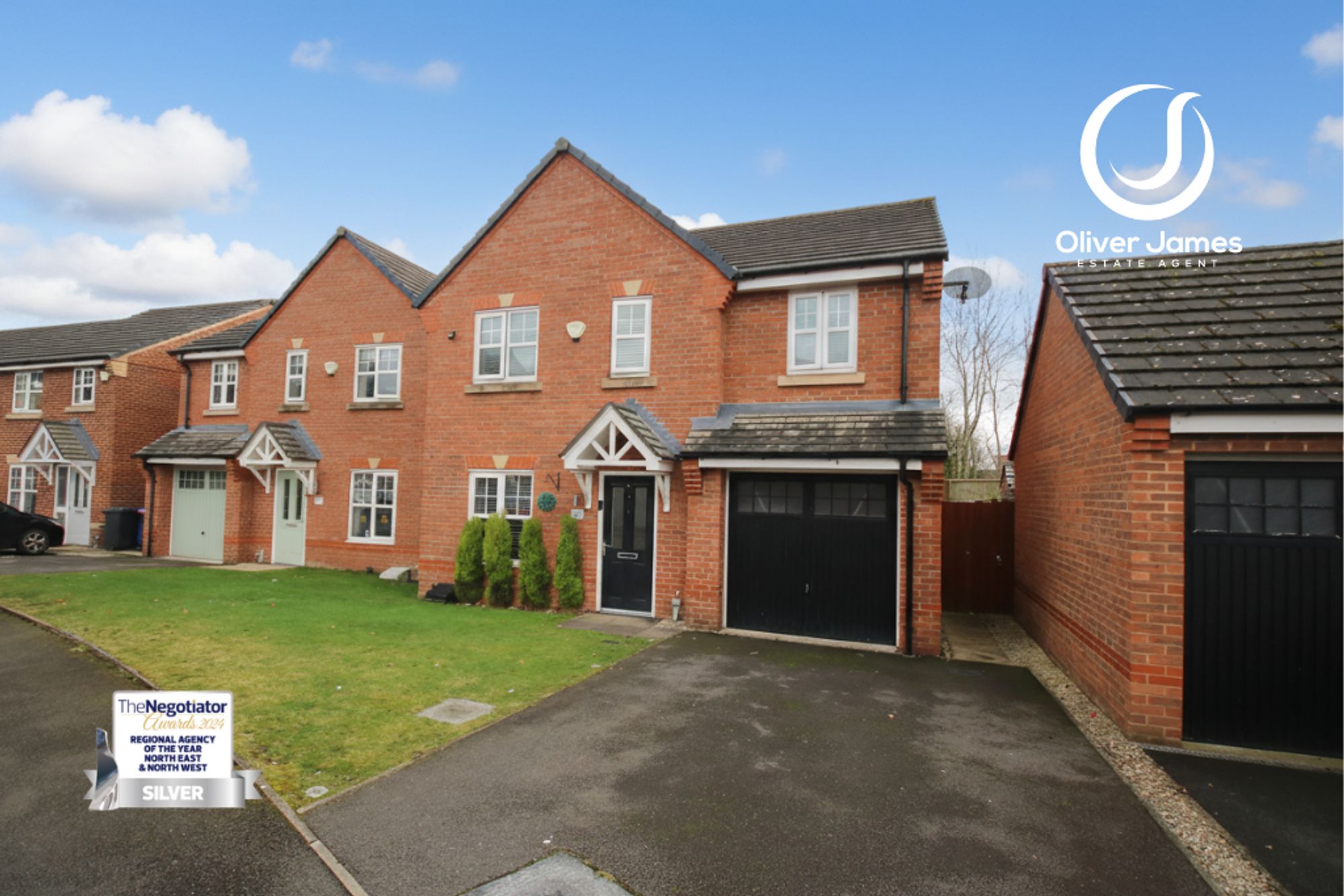 4 bed detached house to rent in Roseway Avenue, Cadishead, M44