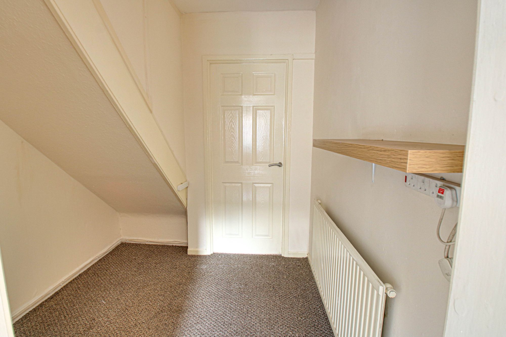 3 bed mid-terraced house to rent in Cutnook Lane, Irlam, M44 5