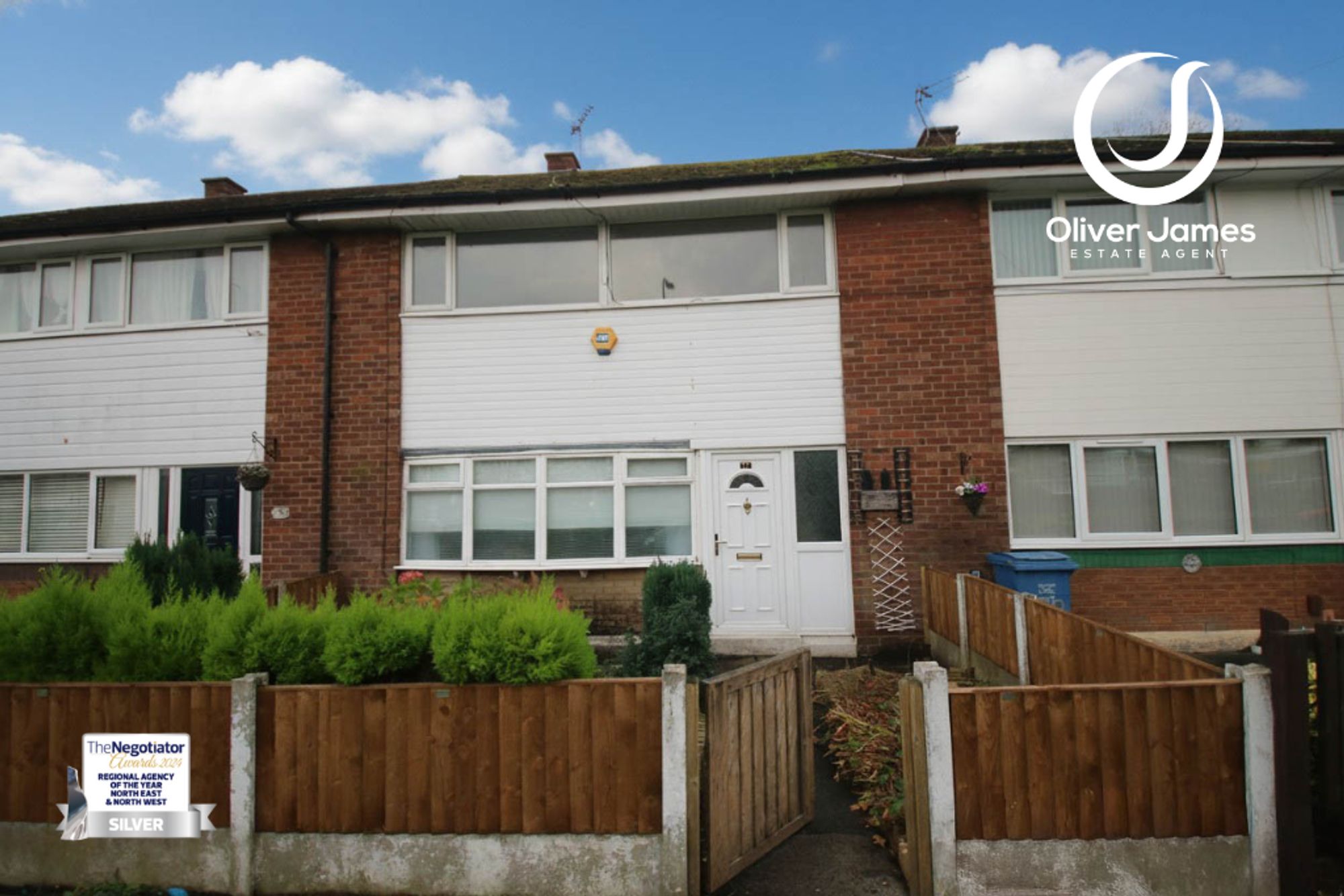 3 bed mid-terraced house to rent in Cutnook Lane, Irlam, M44 - Property Image 1