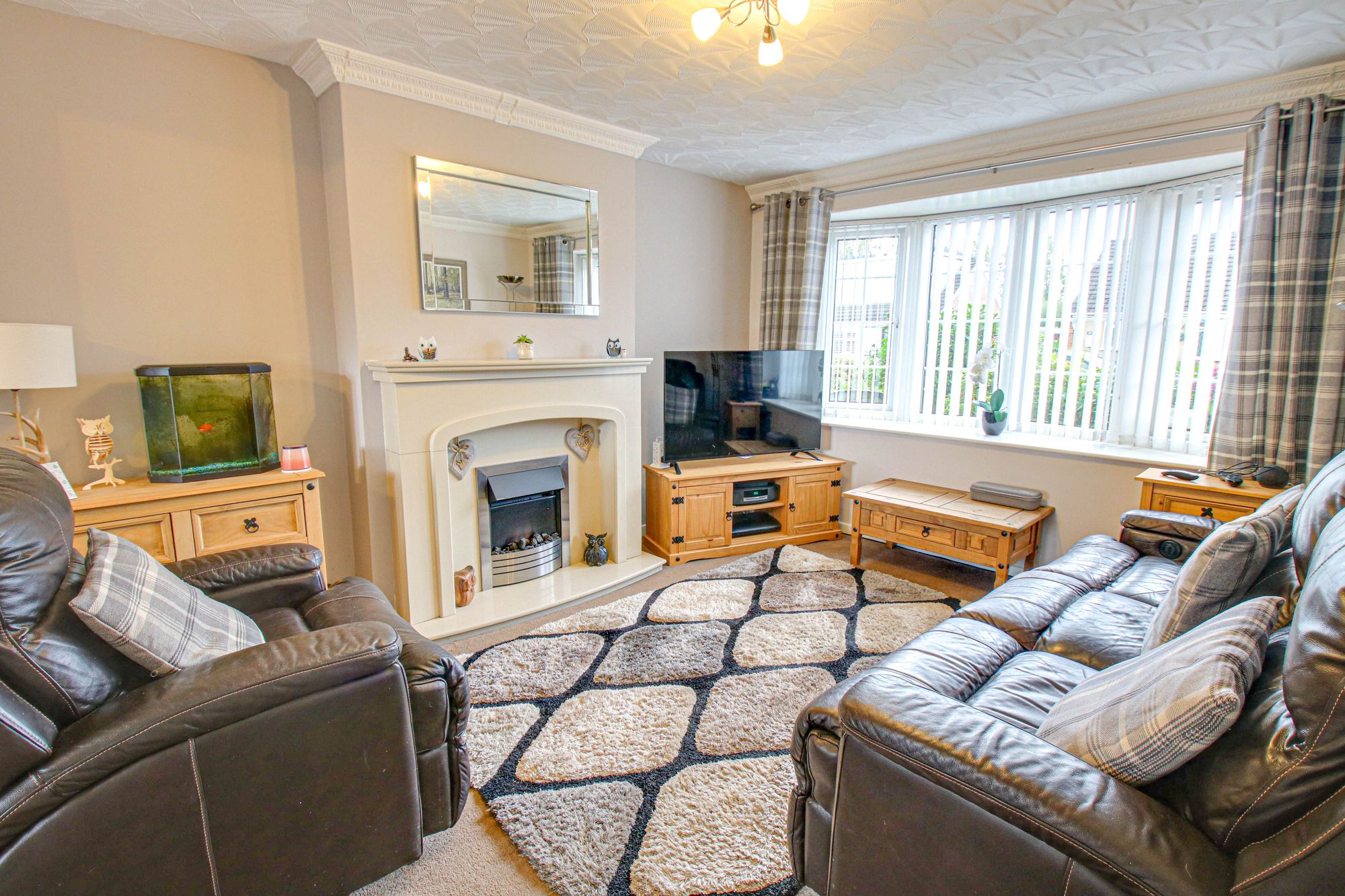 3 bed house for sale in Exeter Drive, Irlam, M44 1