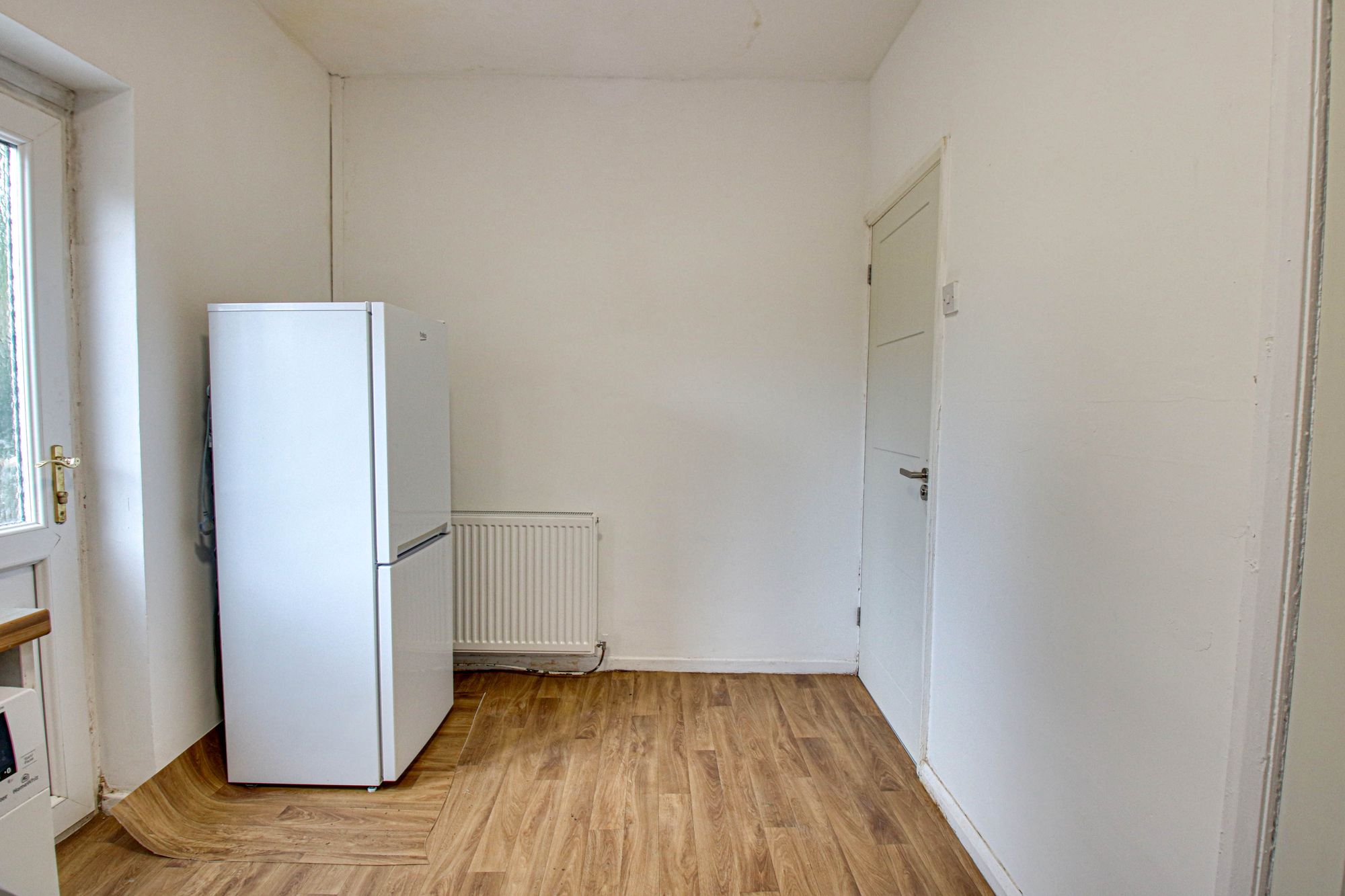 2 bed end of terrace house to rent in Warwick Road, Cadishead, M44 4