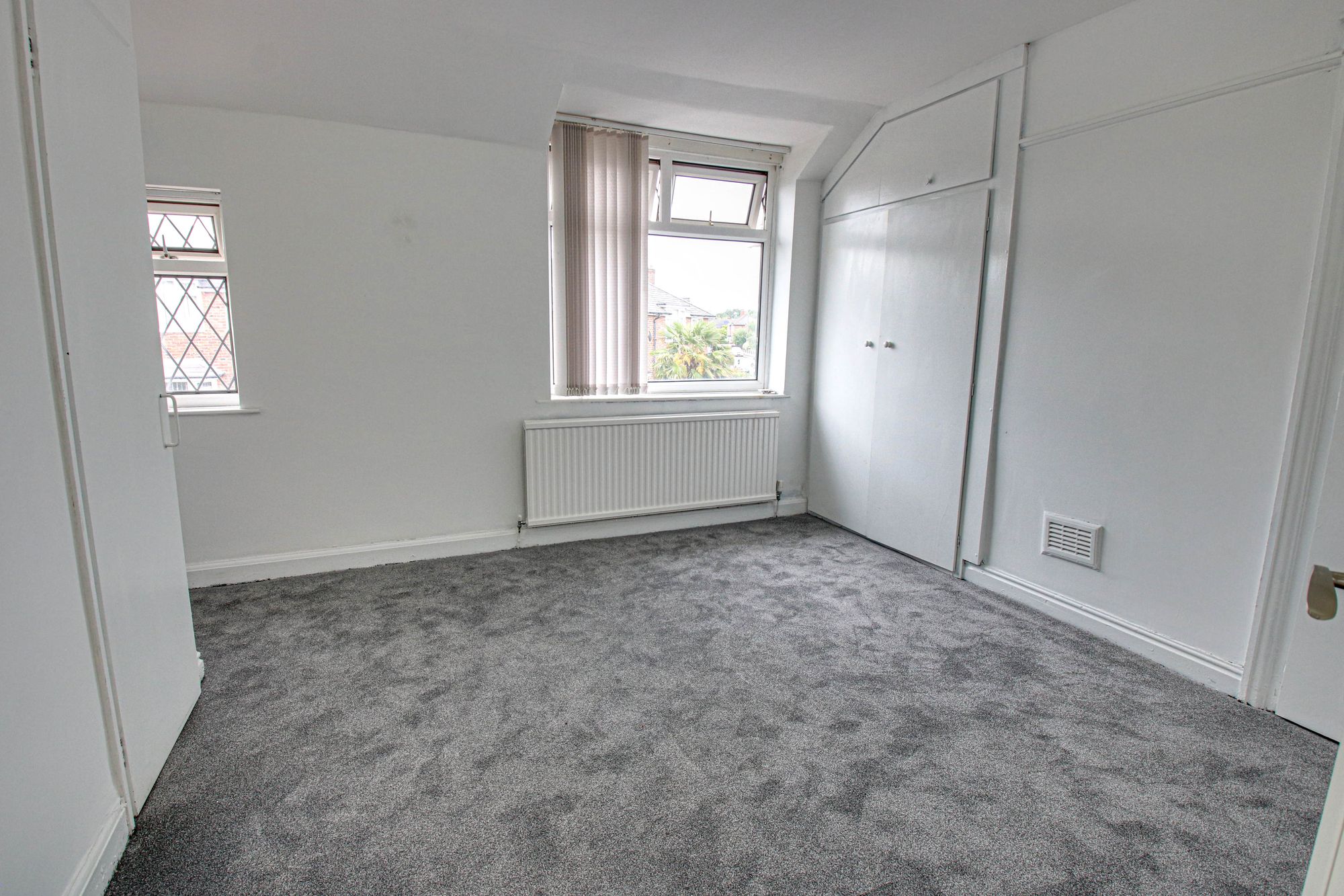 2 bed end of terrace house to rent in Warwick Road, Cadishead, M44 6