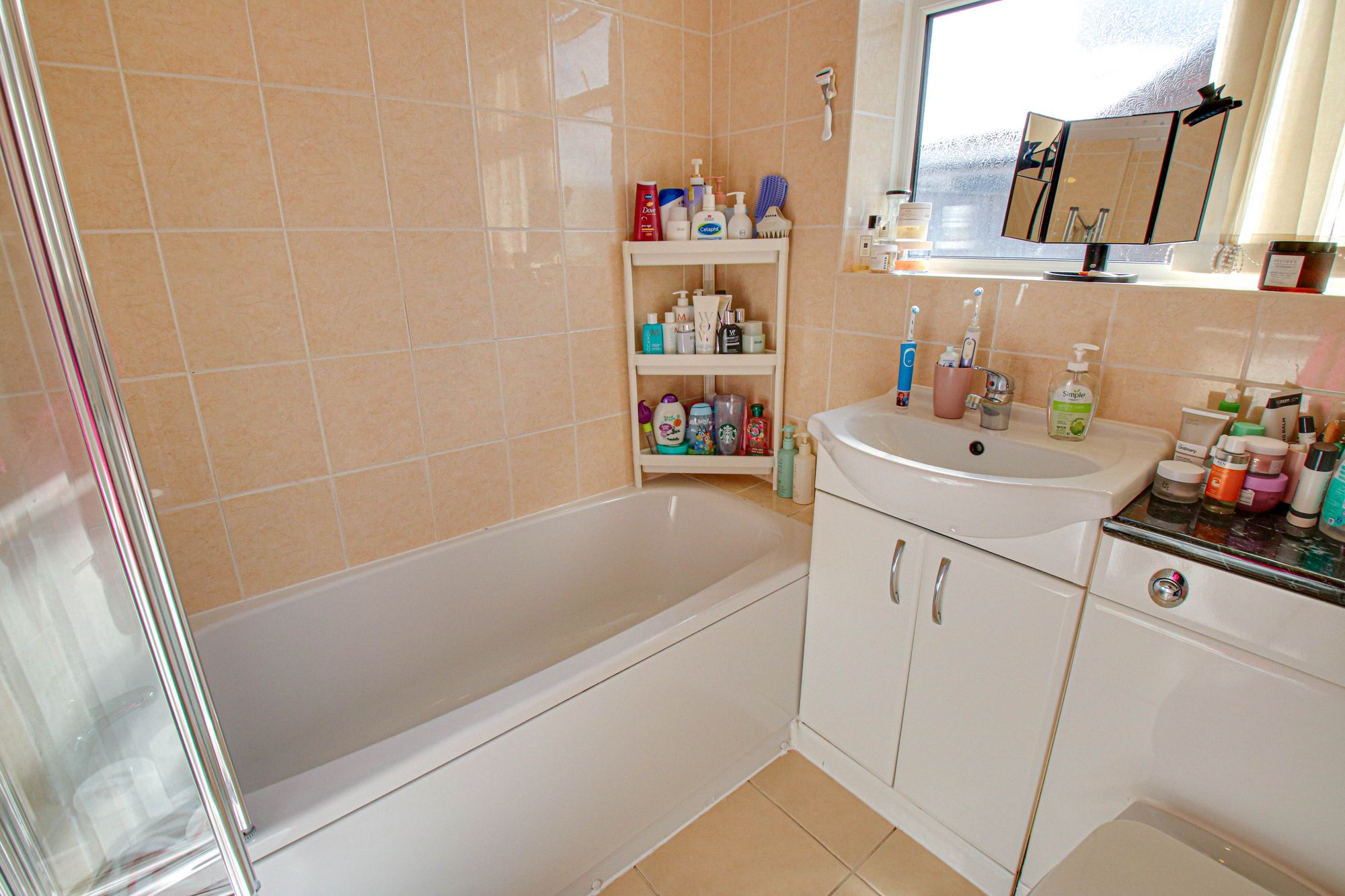 3 bed semi-detached bungalow for sale in Newlands Avenue, Irlam, M44  - Property Image 9