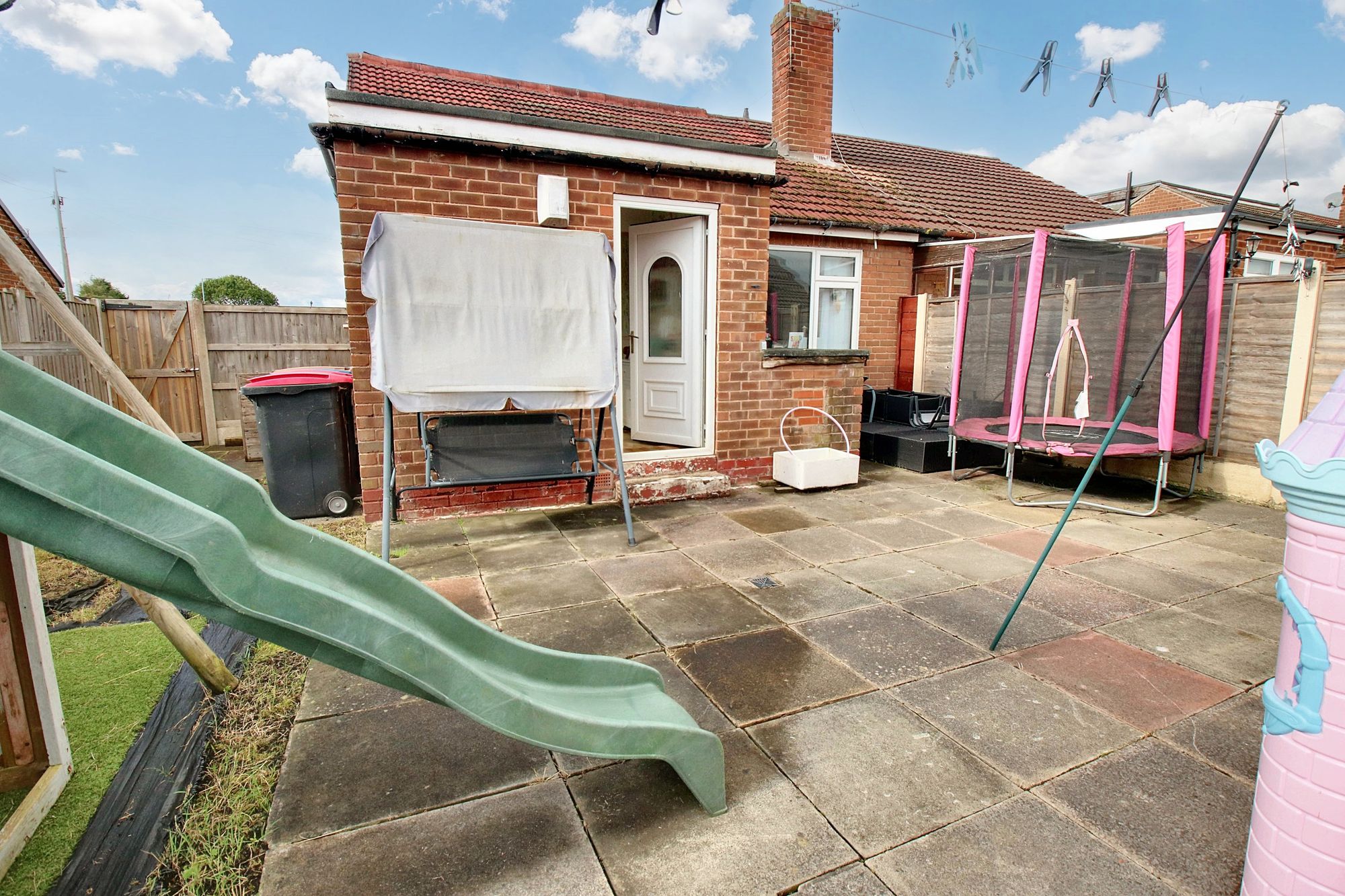 3 bed semi-detached bungalow for sale in Newlands Avenue, Irlam, M44 16