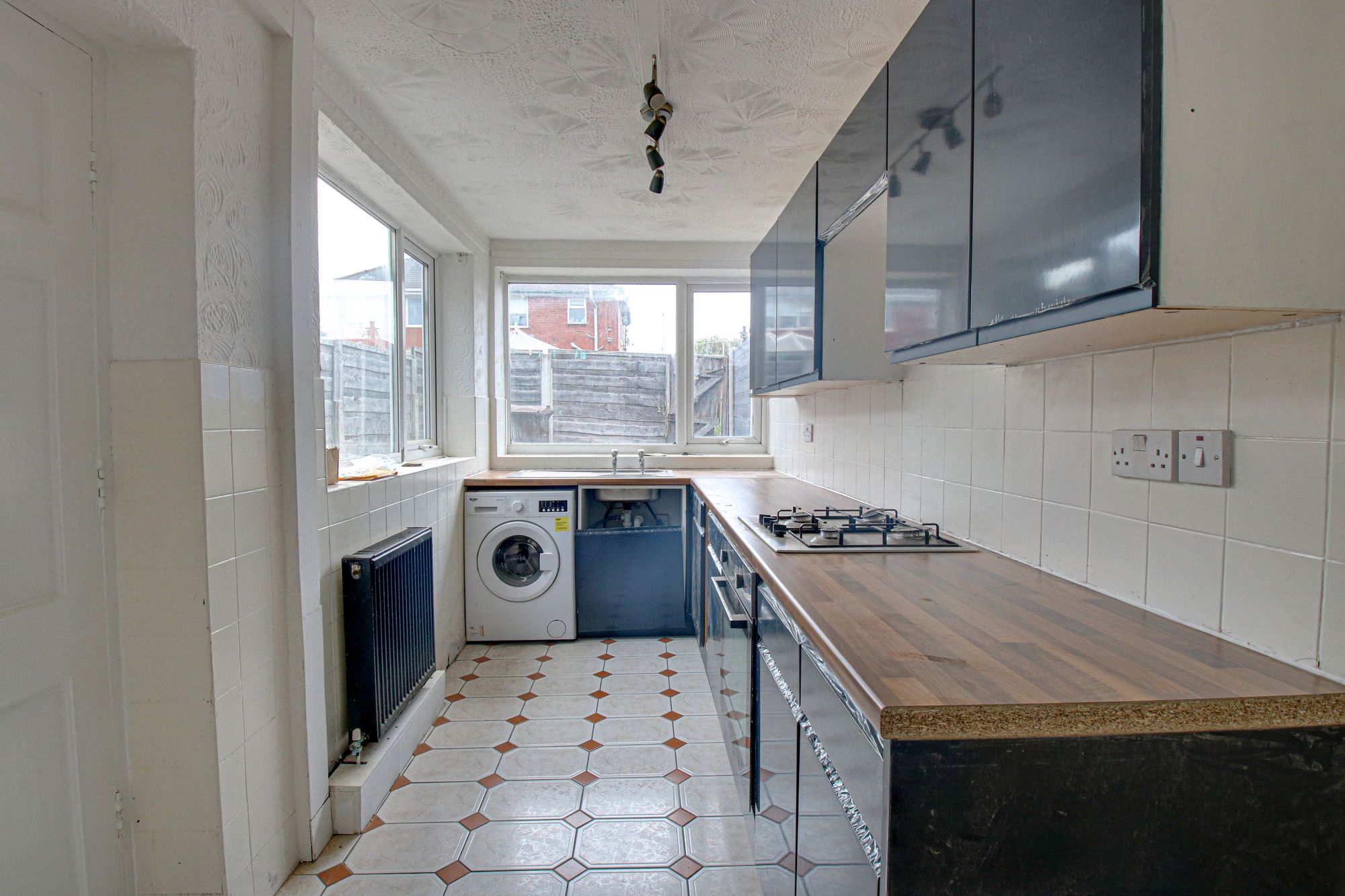 2 bed terraced house to rent in Manchester Road West, Little Hulton, M38  - Property Image 4