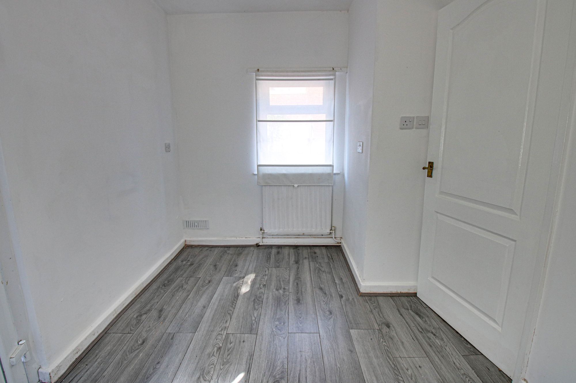2 bed semi-detached house to rent in Borough Avenue, Swinton, M27 4