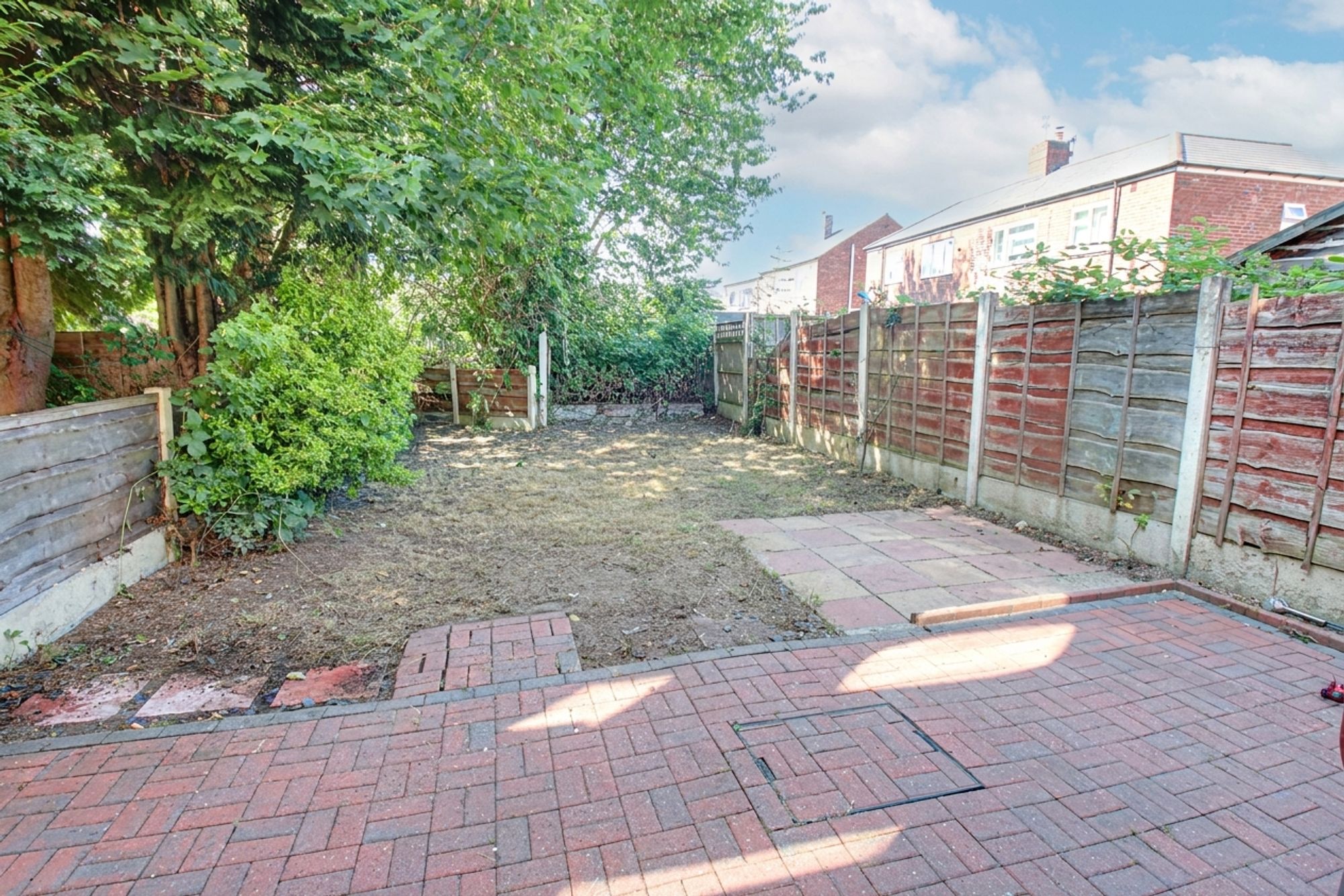 2 bed semi-detached house to rent in Borough Avenue, Swinton, M27 8
