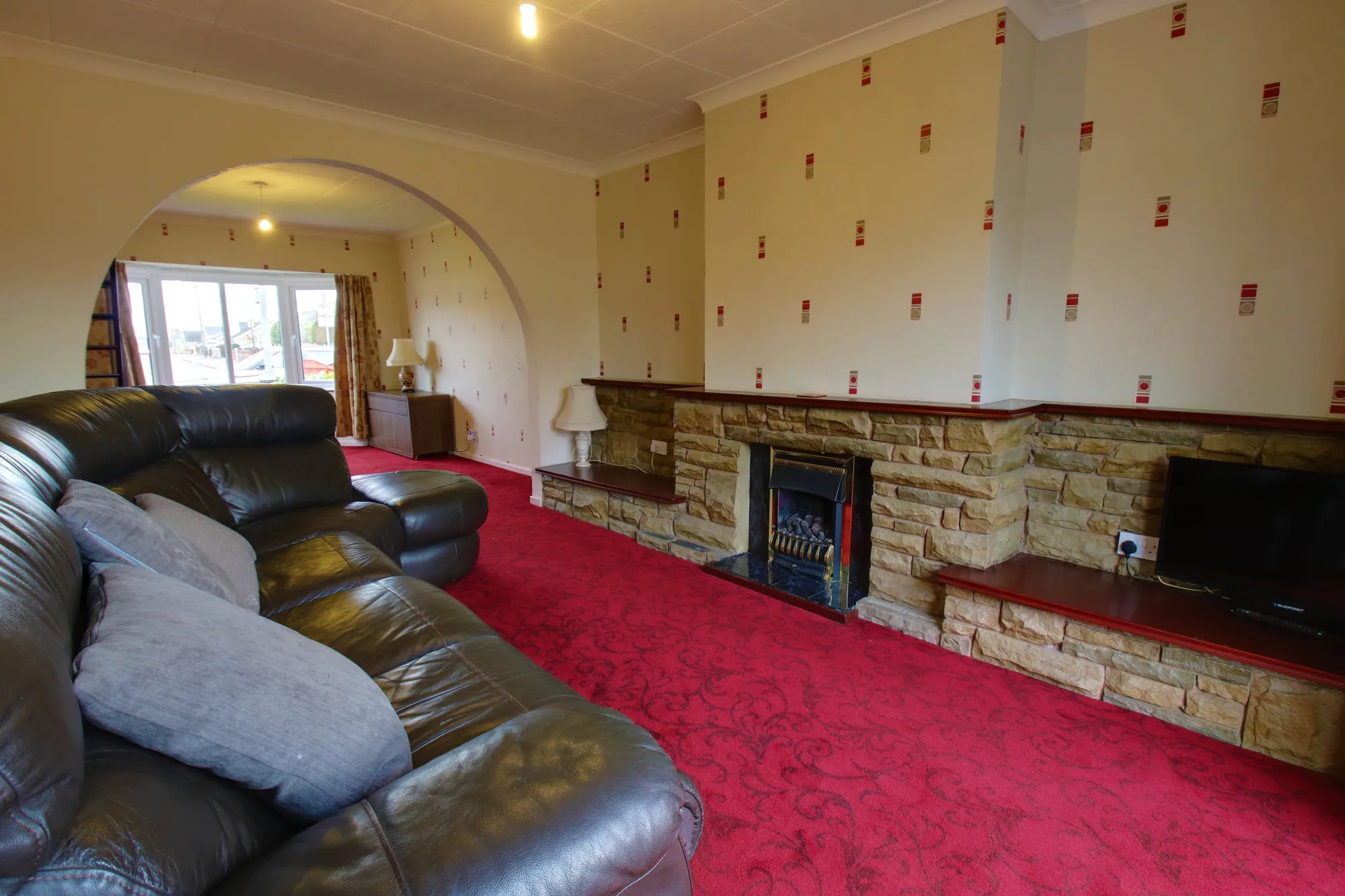 3 bed semi-detached bungalow to rent in School Lane, Irlam, M44 3