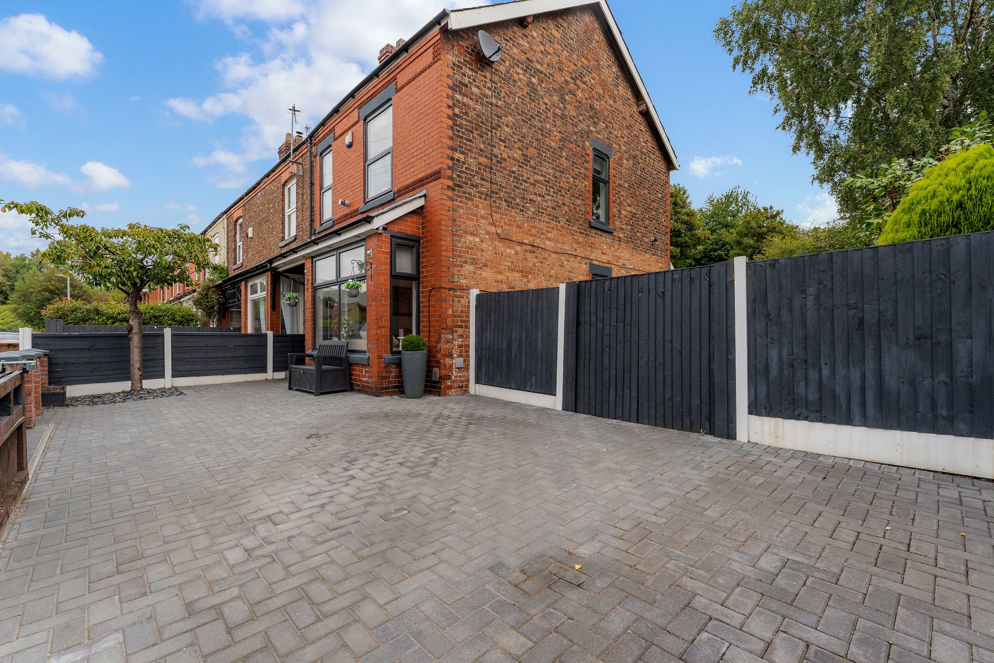 4 bed end of terrace house for sale in Moss Lane, Cadishead, M44 40