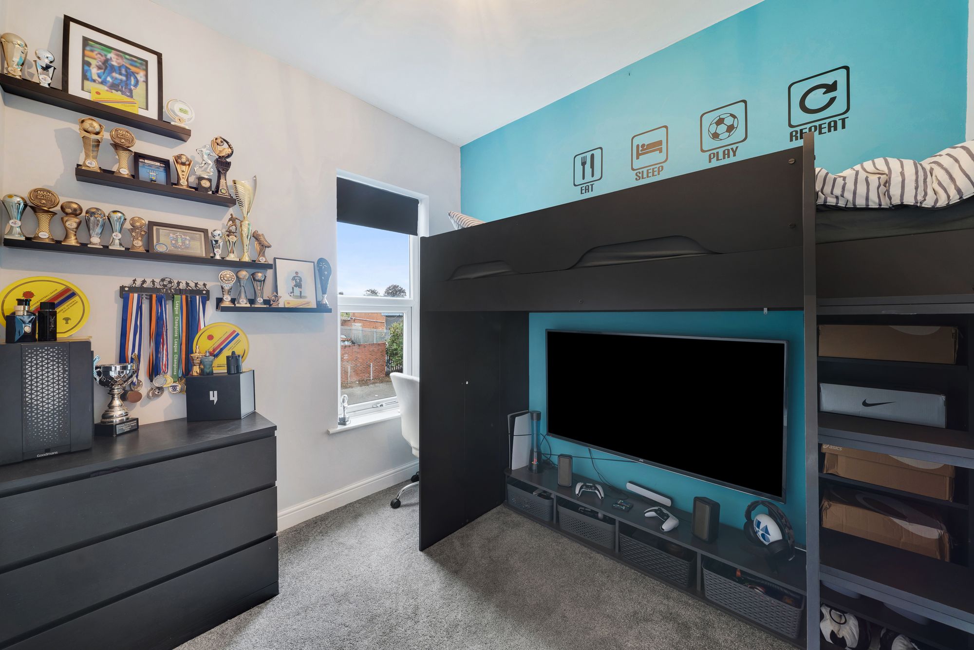 4 bed end of terrace house for sale in Moss Lane, Cadishead, M44 28