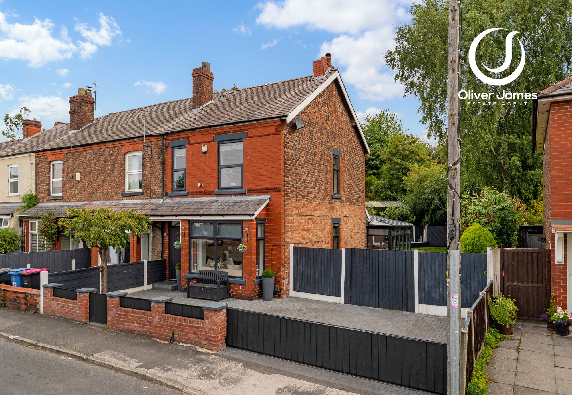 4 bed end of terrace house for sale in Moss Lane, Cadishead, M44  - Property Image 1