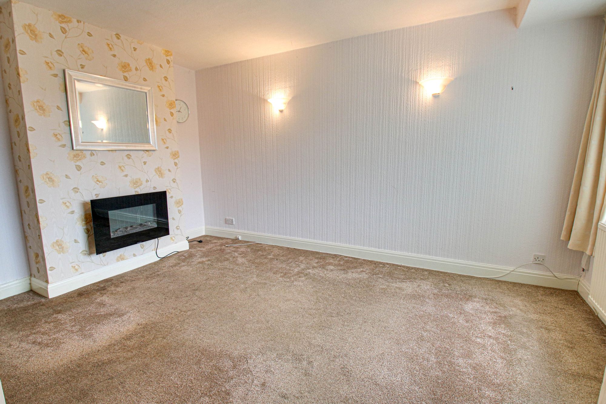 3 bed semi-detached house for sale in Ferry Road, Irlam, M44  - Property Image 2