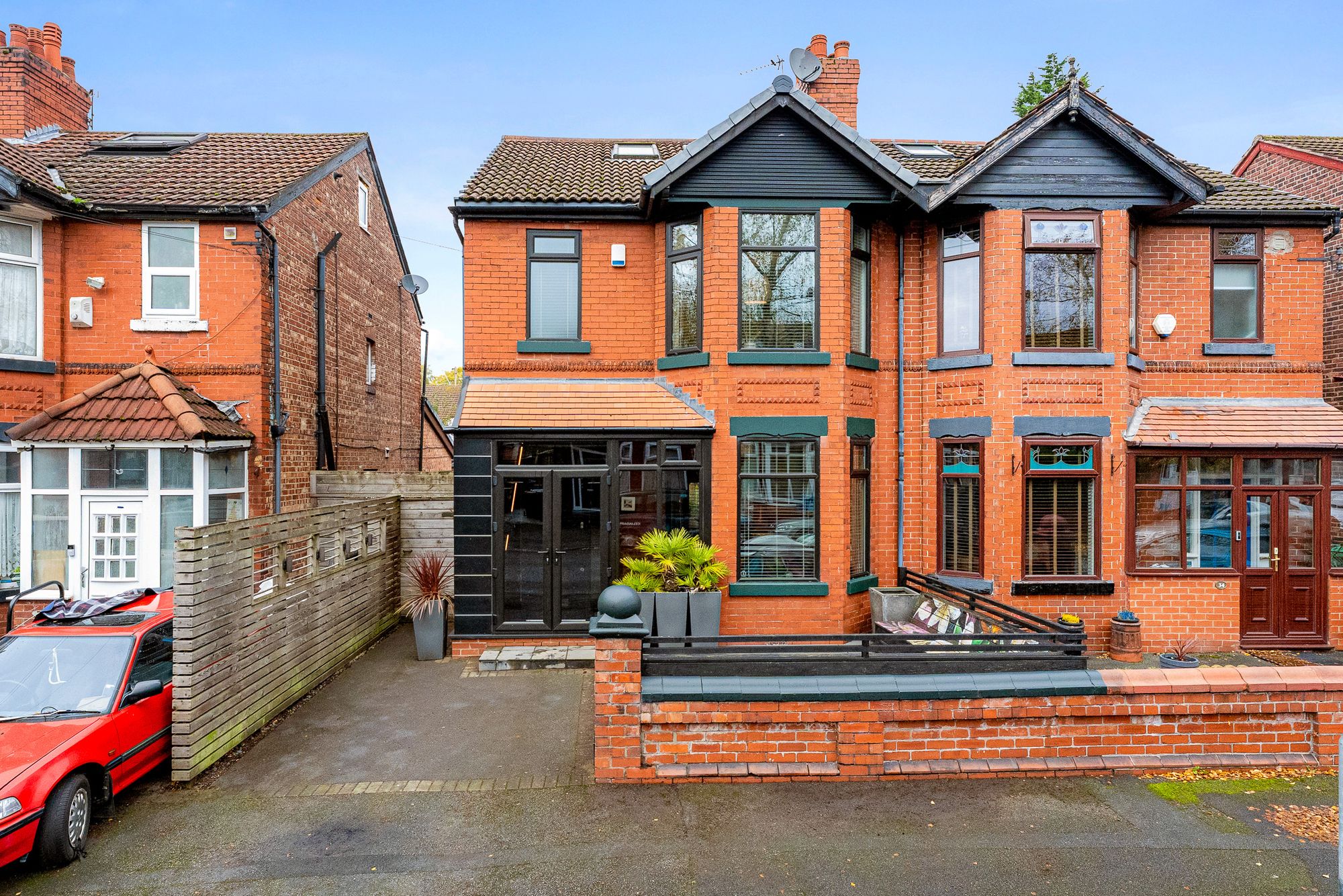 4 bed semi-detached house for sale in Lindsay Avenue, Manchester, M19 - Property Image 1