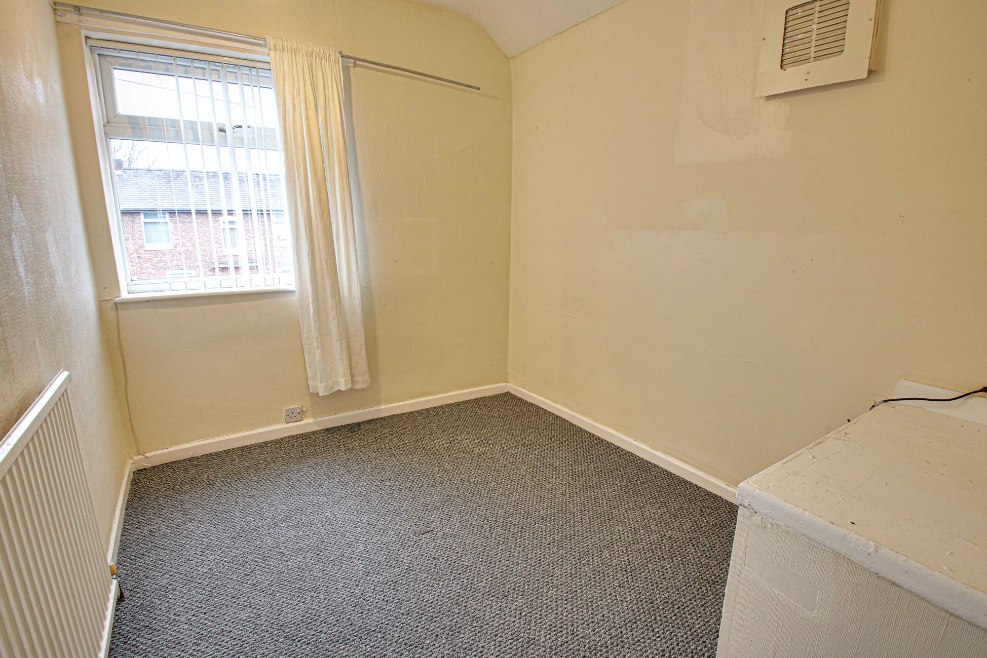 3 bed end of terrace house to rent in Cambrai Crescent, Eccles, M30 6