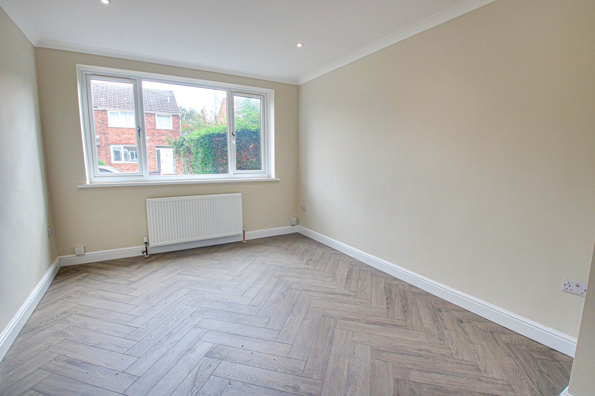 3 bed semi-detached house to rent in Broadway, Irlam, M44  - Property Image 4