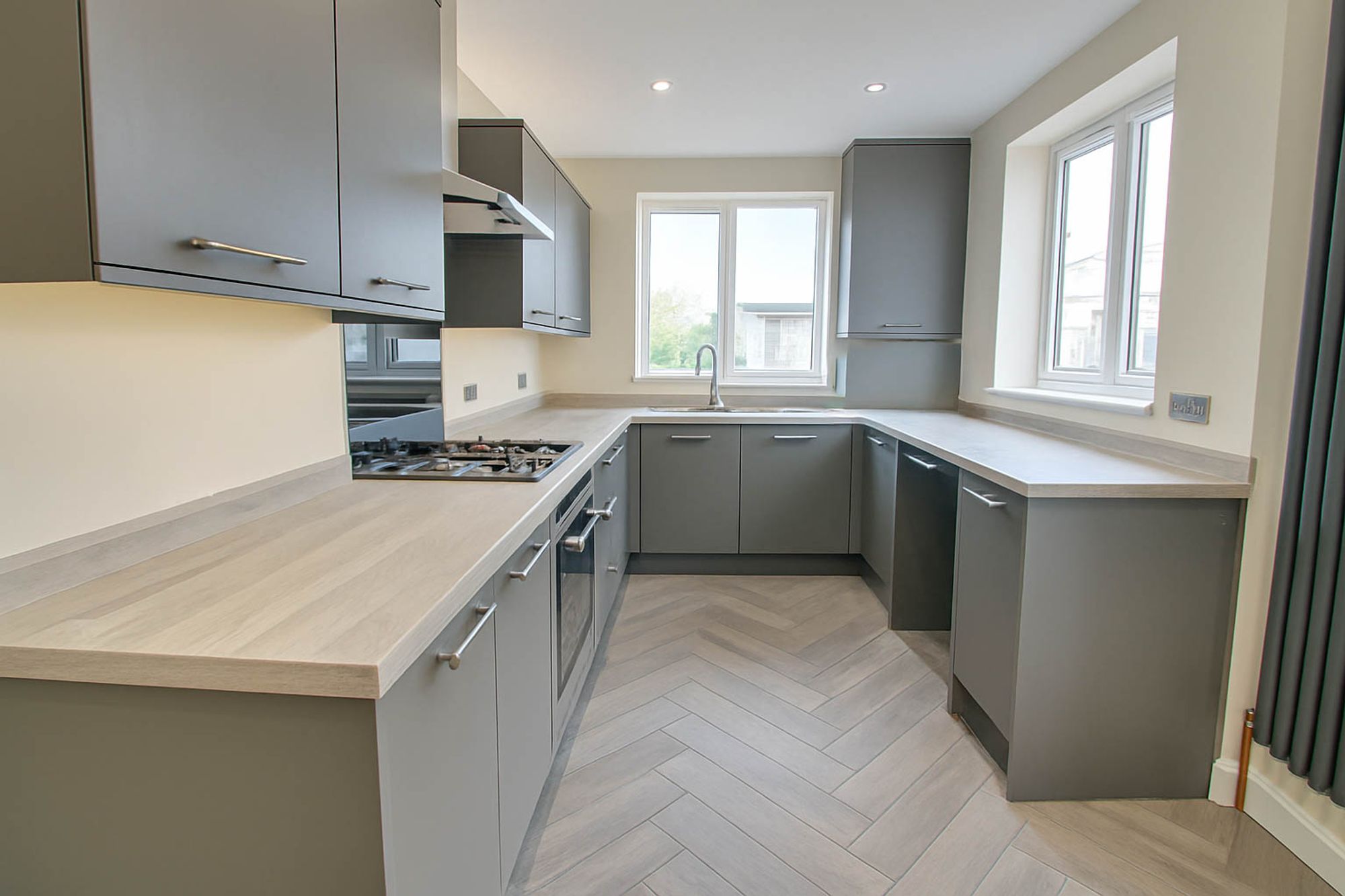 3 bed semi-detached house to rent in Broadway, Irlam, M44  - Property Image 2